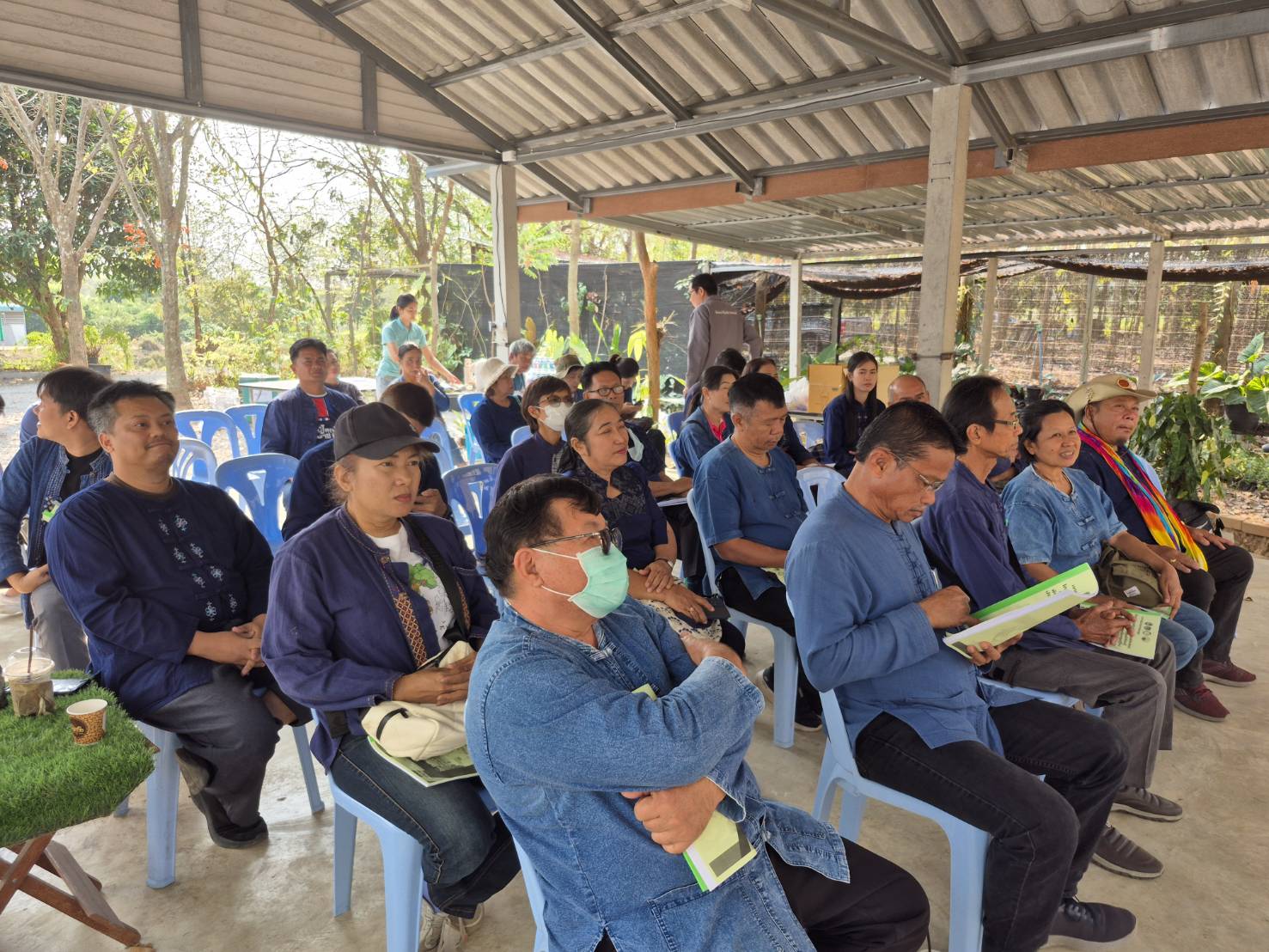 🌶️พช.ฉะเชิงเทรา ขับเคลื่อนโครงการประชุมเชิงปฏิบัติการสนับสนุนการขับเคลื่อนเครือข่ายศูนย์เรียนรู้พัฒนาคุณภาพ ชีวิตตามหลักทฤษฎีใหม่ ประยุกต์สู่ “โคก หนอง นา” ระดับจังหวัด