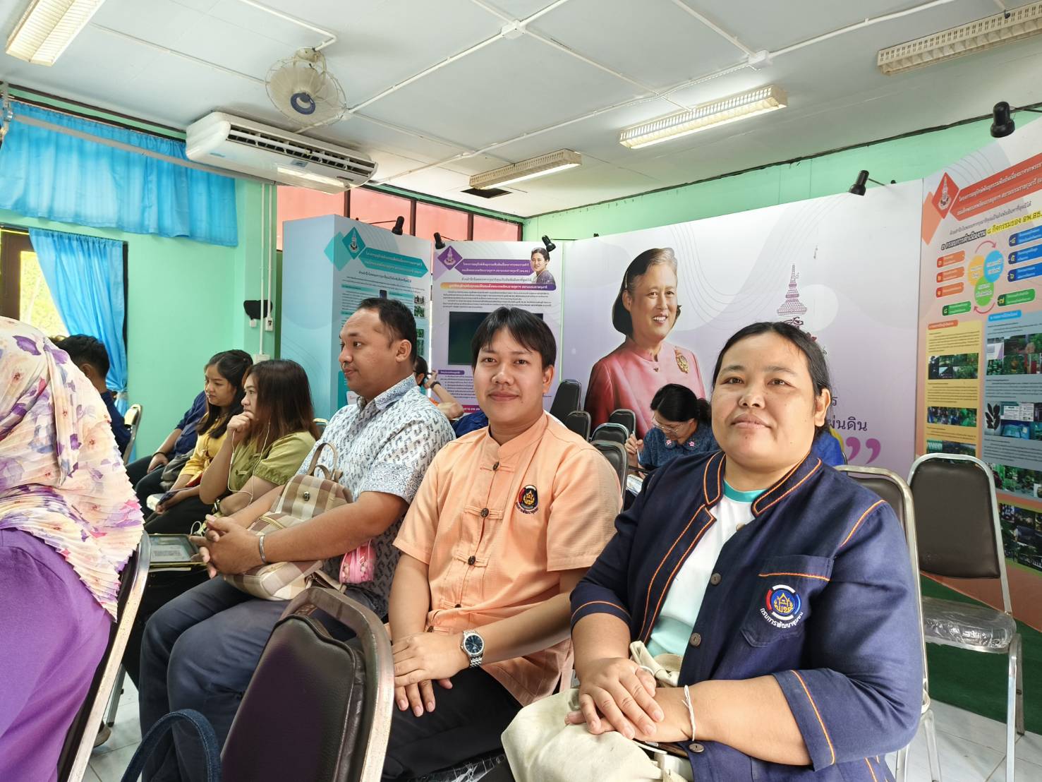 📢 พช. ฉะเชิงเทรา ประชุมผู้บริหารและเจ้าหน้าที่พัฒนาชุมชนประจำเดือนมกราคม 2568