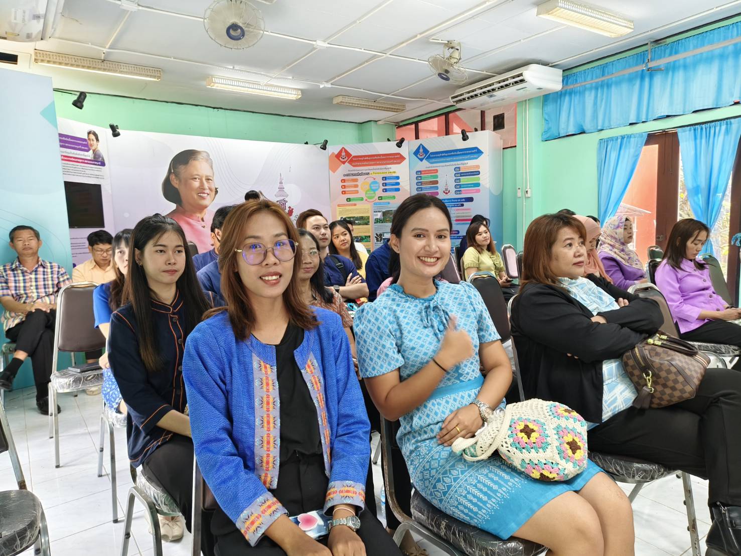 📢 พช. ฉะเชิงเทรา ประชุมผู้บริหารและเจ้าหน้าที่พัฒนาชุมชนประจำเดือนมกราคม 2568