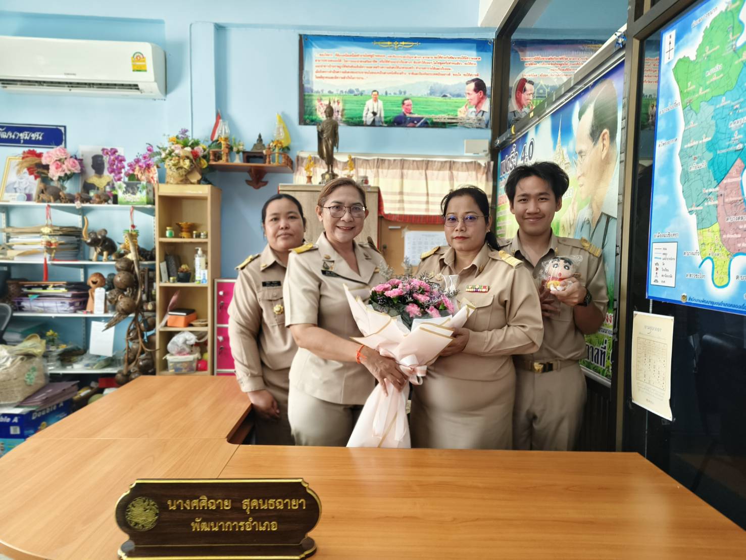 🎉 พช. ฉะเชิงเทรา ร่วมแสดงความยินดีกับนางศศิฉาย สุคนธฉายา ในโอกาสดำรงตำแหน่งพัฒนาการอำเภอคลองเขื่อน