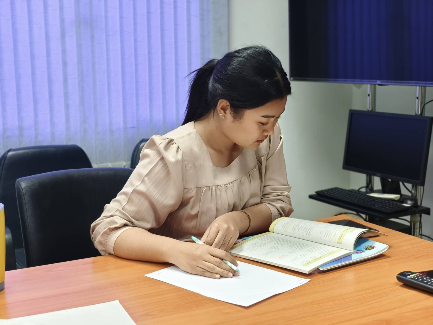 ประชุมเตรียมความพร้อมการประชุมคณะอนุกรรมการบริหารกองทุนพัฒนาบทบาทสตรีระดับจังหวัด ฉะเชิงเทรา ครั้งที่ 1/2568