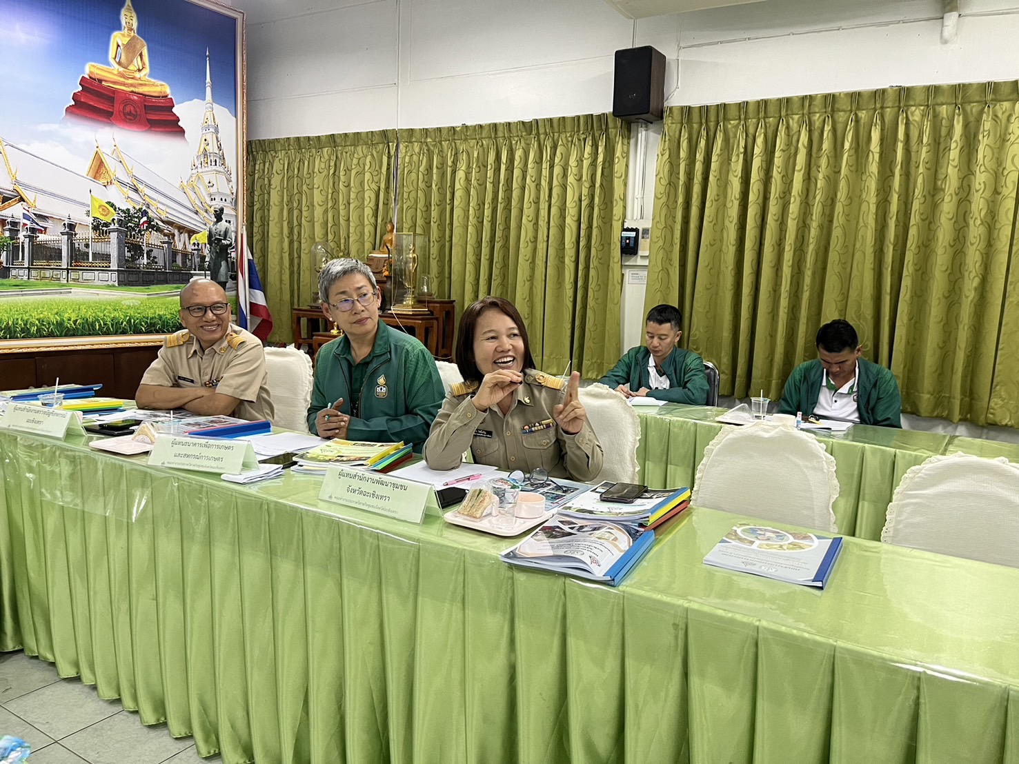 🤝พช.ฉะเชิงเทรา ร่วมการประชุมพิจารณาคัดเลือกวิสาหกิจชุมชนดีเด่น ระดับจังหวัด ประจำปี 2568