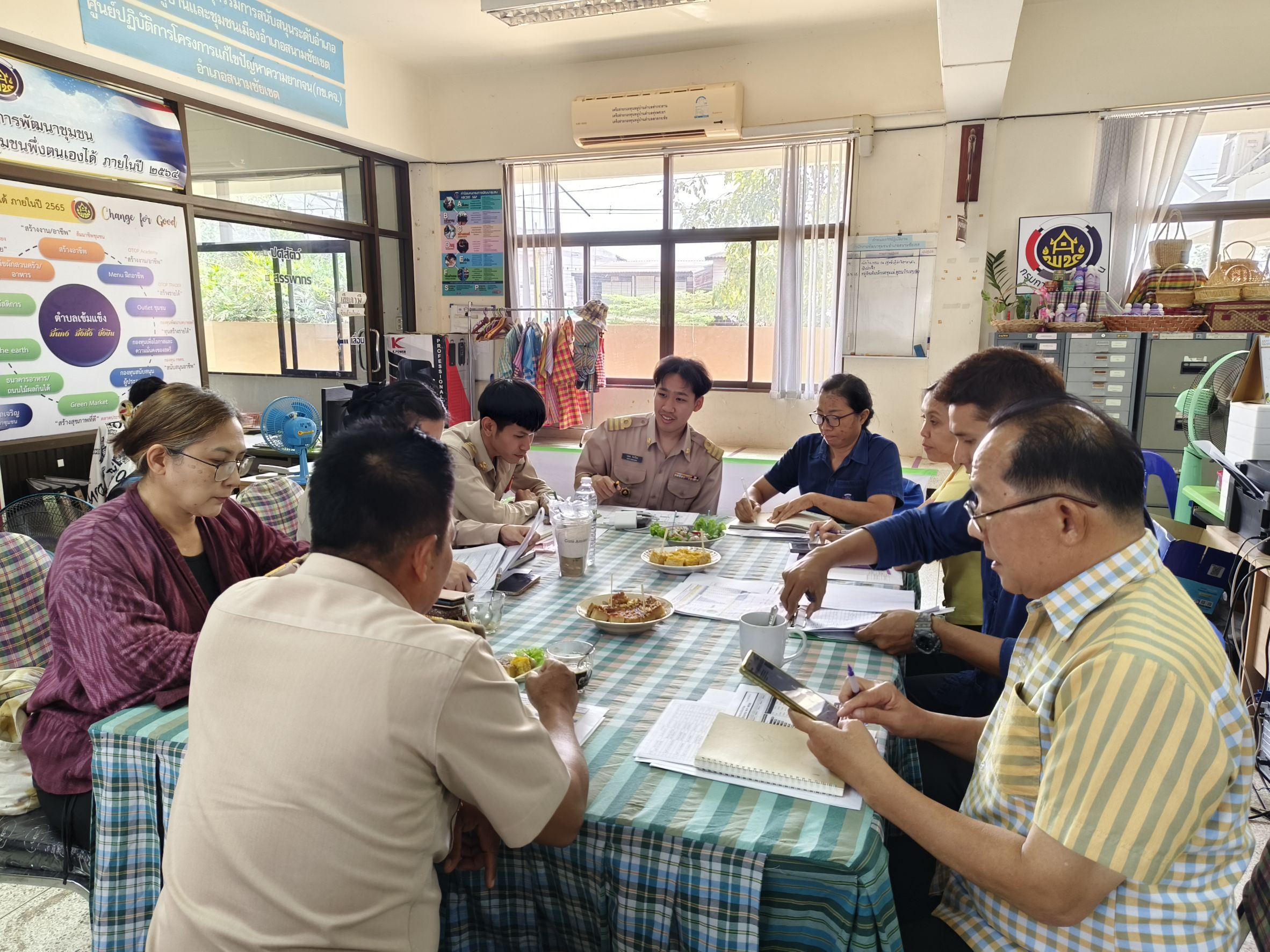 พช.ฉะเชิงเทรา ลงพื้นที่ติดตามโครงการ จปฐ. ระดับจังหวัด เสริมประสิทธิภาพการจัดเก็บข้อมูลเพื่อการพัฒนาชุมชน