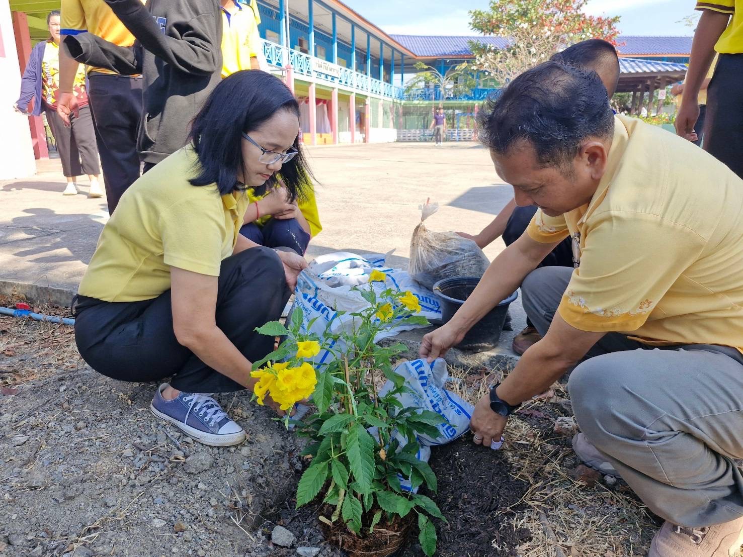 🍀☘️พช.ฉะเชิงเทรา ร่วมกิจกรรมปลูกจิตสำนึกการป้องกันการทุจริตและประพฤติมิชอบ บ้านหมู่ใหญ่ หมู่ที่ 3 ตำบลแสนภูดาษ อำเภอบ้านโพธิ์ จังหวัดฉะเชิงเทรา