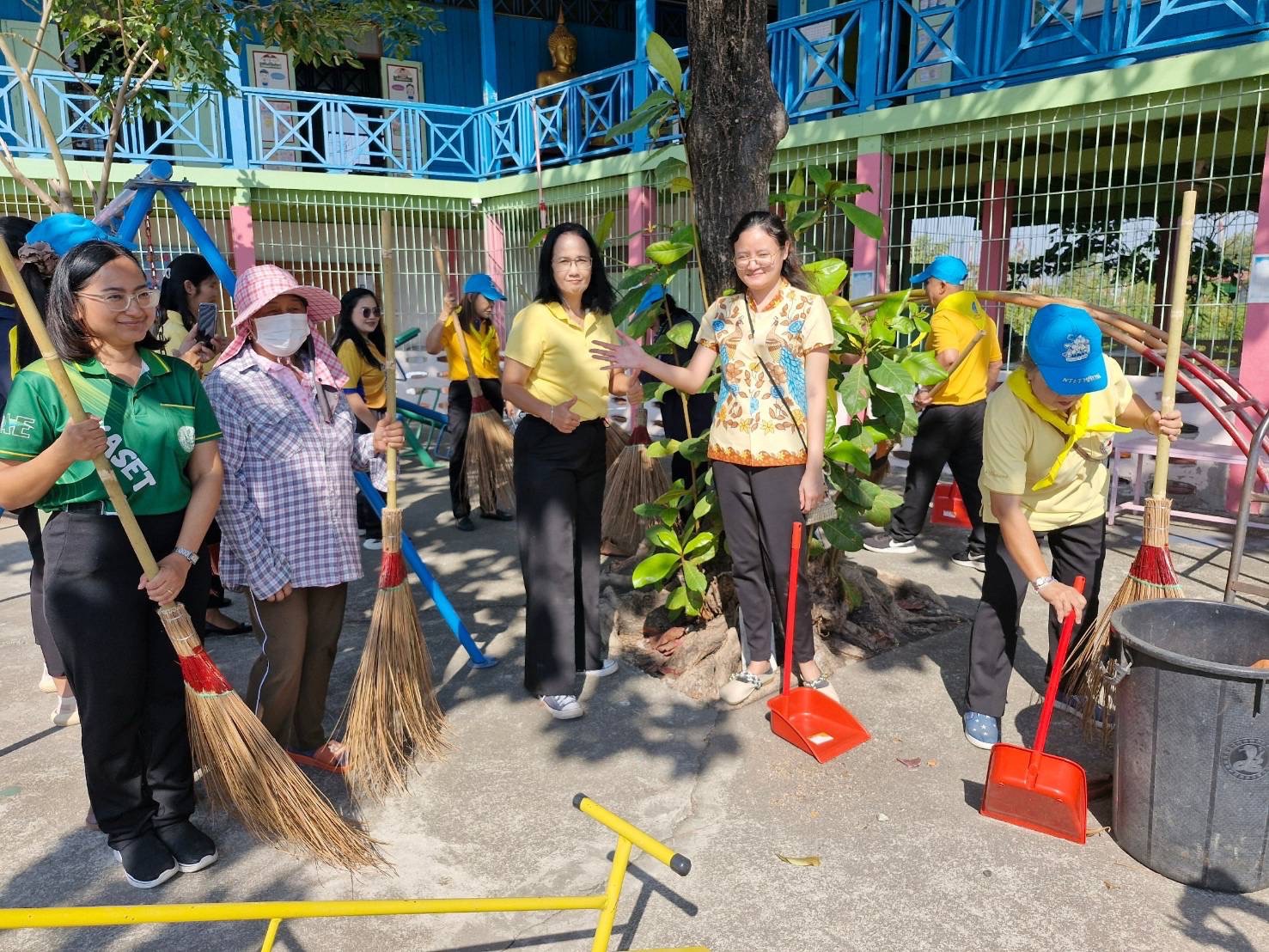 🍀☘️พช.ฉะเชิงเทรา ร่วมกิจกรรมปลูกจิตสำนึกการป้องกันการทุจริตและประพฤติมิชอบ บ้านหมู่ใหญ่ หมู่ที่ 3 ตำบลแสนภูดาษ อำเภอบ้านโพธิ์ จังหวัดฉะเชิงเทรา