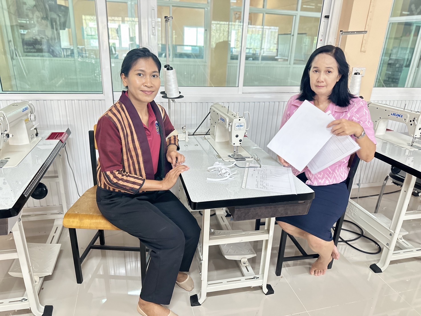 🍀☘️พช.ฉะเชิงเทรา ลงพื้นที่ติดตามกลุ่มเย็บจักรตำบลท่าข้าม อำเภอบางปะกง จังหวัดฉะเชิงเหรา