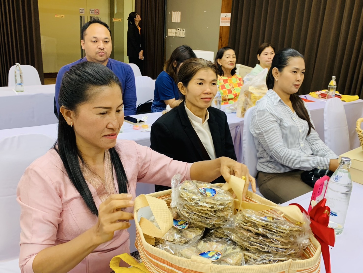 🕸️พช.ฉะเชิงเทรา ดำเนินโครงการพัฒนาศักยภาพเครือข่ายองค์ความรู้ (Knowledge Based OTOP : KBO) จังหวัด กิจกรรมประชุมเชิงปฏิบัติการให้ความรู้แก่ผู้ผลิต ผู้ประกอบการ OTOP