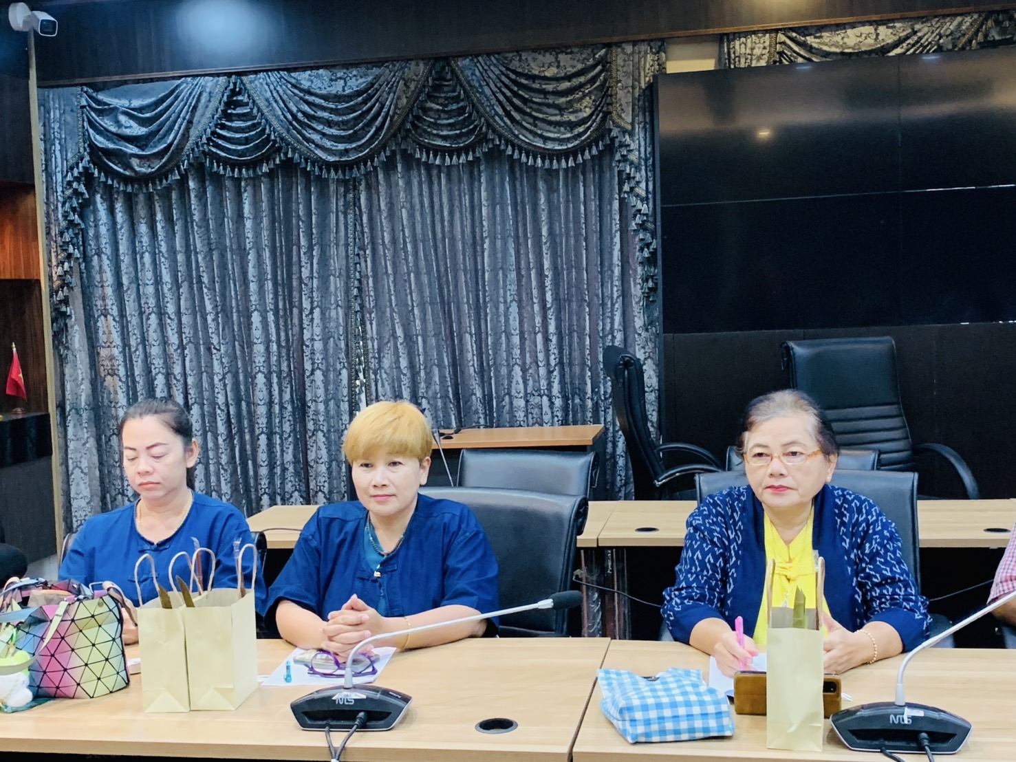 🤝พช.ฉะเชิงเทรา ผสานพลังคณะกรรมการเครือข่ายกลุ่มอาชีพ ผู้ผลิต และผู้ประกอบการ หนึ่งตำบล หนึ่งผลิตภัณฑ์ ระดับจังหวัด และคณะกรรมการบริษัท ประชารัฐรักสามัคคีฉะเชิงเทราฯ ขับเคลื่อนงานหนึ่งตำบล หนึ่งผลิตภัณฑ์ จังหวัดฉะเชิงเทรา ประจำปีงบประมาณ พ.ศ. 2568