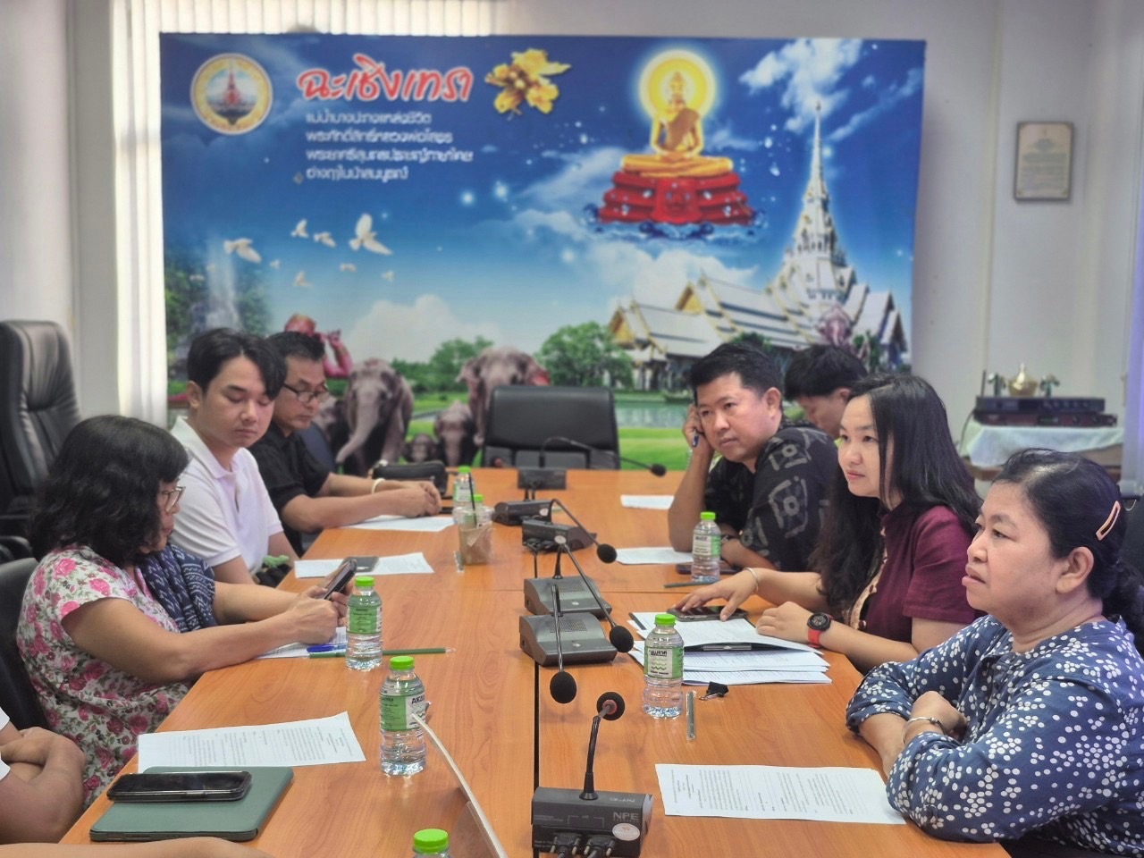 🤝พช. ฉะเชิงเทรา จัดประชุมชี้แจงแนวทางการจัดงาน OTOP TO THE TOWN ประจำปี 2568