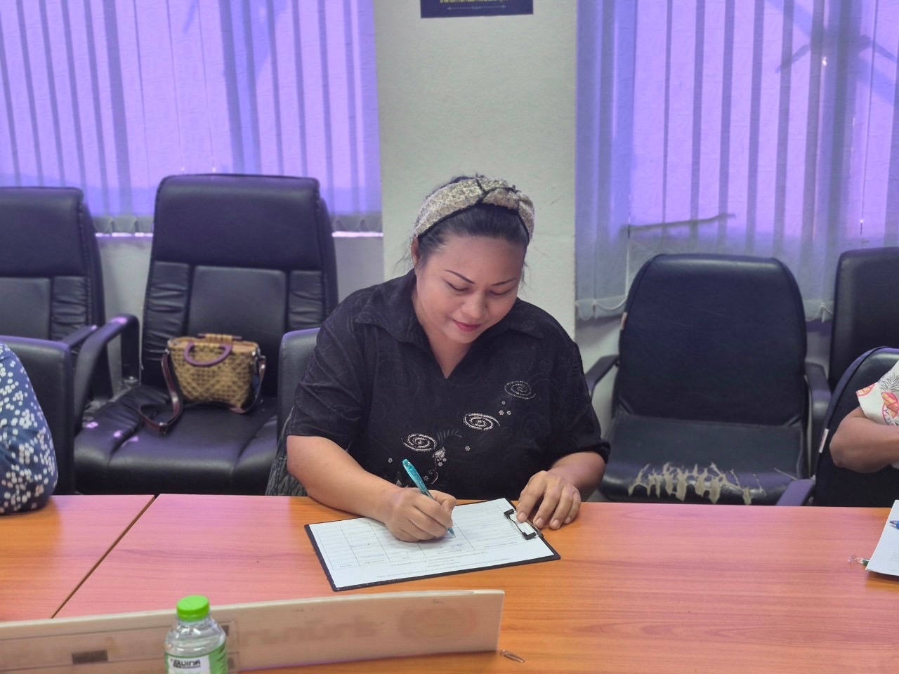 🤝พช. ฉะเชิงเทรา จัดประชุมชี้แจงแนวทางการจัดงาน OTOP TO THE TOWN ประจำปี 2568