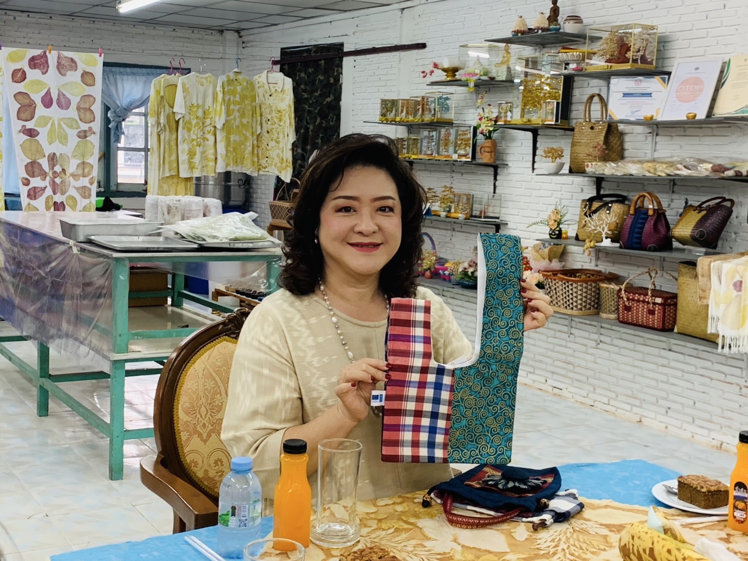 💃พช. ฉะเชิงเทรา ขับเคลื่อนโครงการ “ผ้าไทยใส่ให้สนุก”