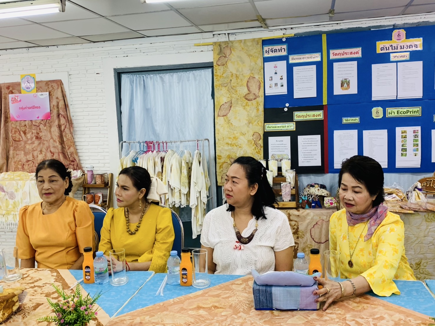 💃พช. ฉะเชิงเทรา ขับเคลื่อนโครงการ “ผ้าไทยใส่ให้สนุก”