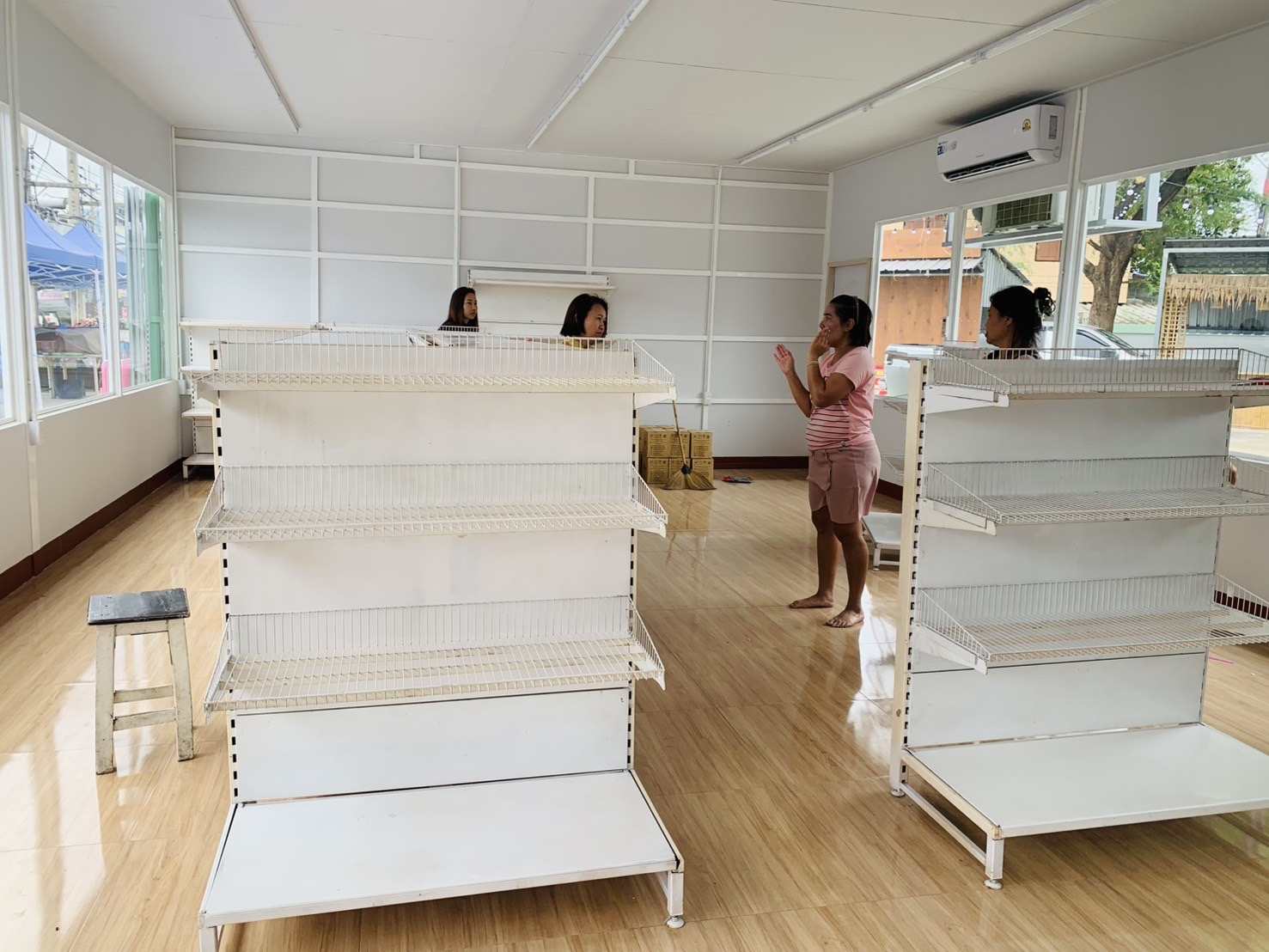 😋พช. ฉะเชิงเทรา ลงพื้นดูสถานที่ตลาดพุงกาง