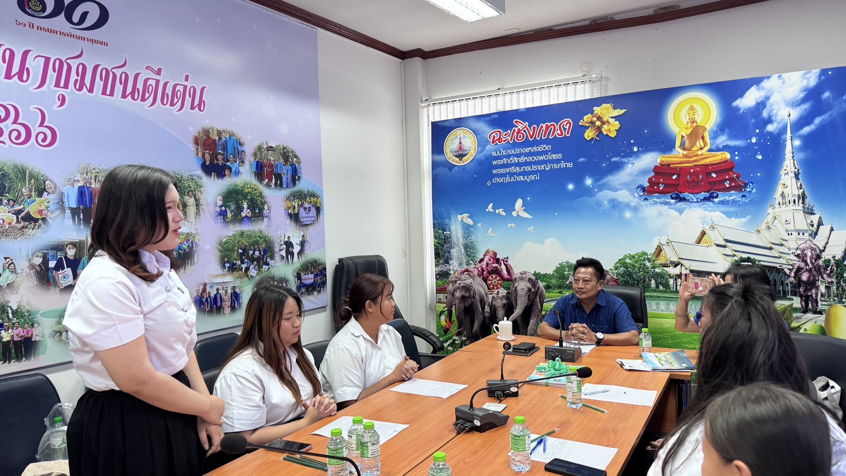 พช. ฉะเชิงเทรา ต้อนรับคณะศึกษาดูงาน มหาวิทยาลัยราชภัฎราชนครินทร์ สร้างความรู้งานพัฒนาชุมชน และสร้างแรงบันดาลใจในการรับราชการ