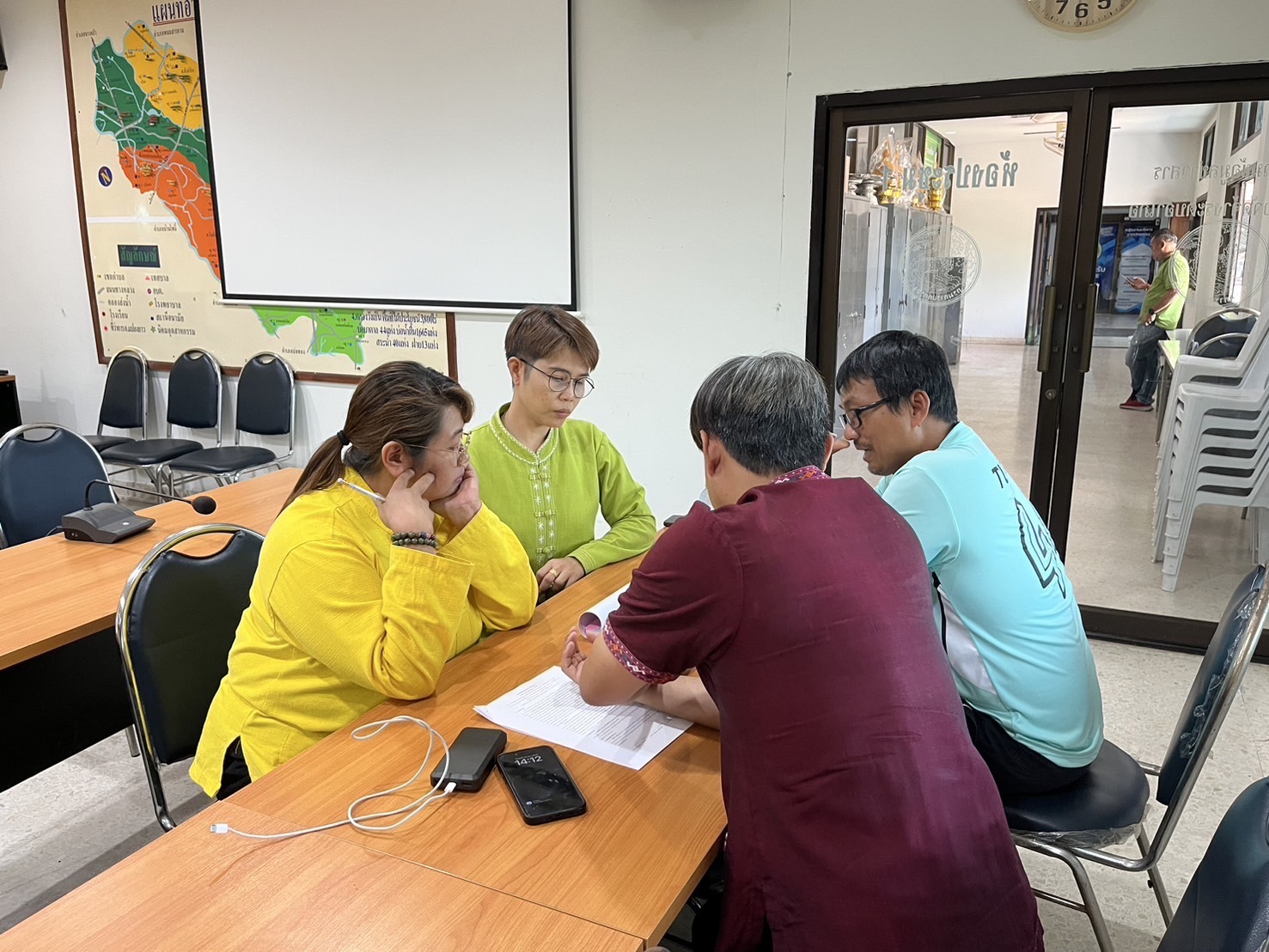 พช. ฉะเชิงเทรา สนับสนุนการดำเนินโครงการพัฒนาหมู่บ้านเศรษฐกิจพอเพียง