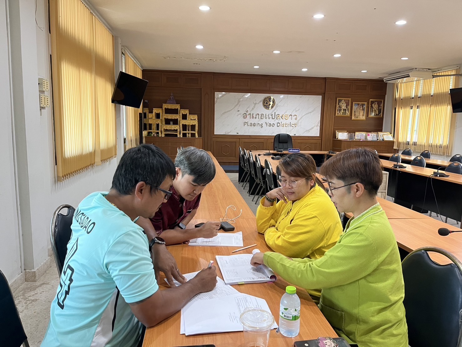 พช. ฉะเชิงเทรา สนับสนุนการดำเนินโครงการพัฒนาหมู่บ้านเศรษฐกิจพอเพียง