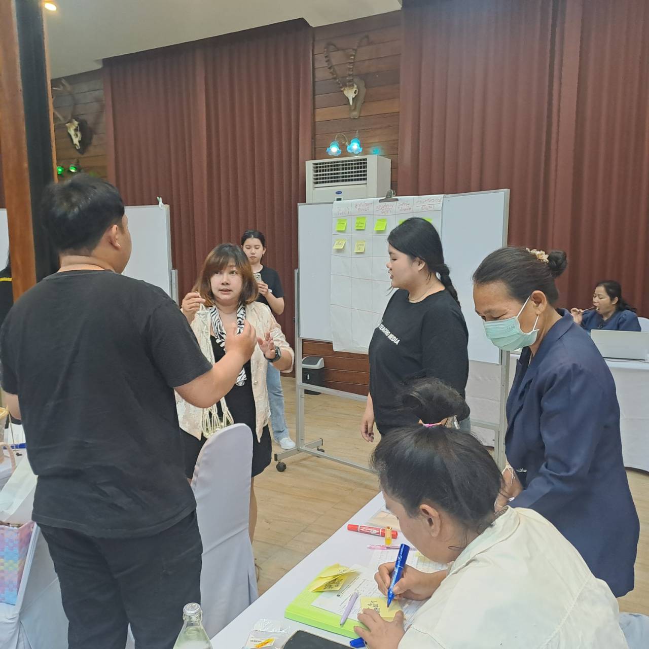 พช. ฉะเชิงเทรา ร่วมจำหน่ายผลิตภัณฑ์ OTOP ในงานสมโภชน์พระบรมราชานุสาวรีย์รัชกาลที่ 5 และส่งเสริมการท่องเที่ยวจังหวัดฉะเชิงเทรา