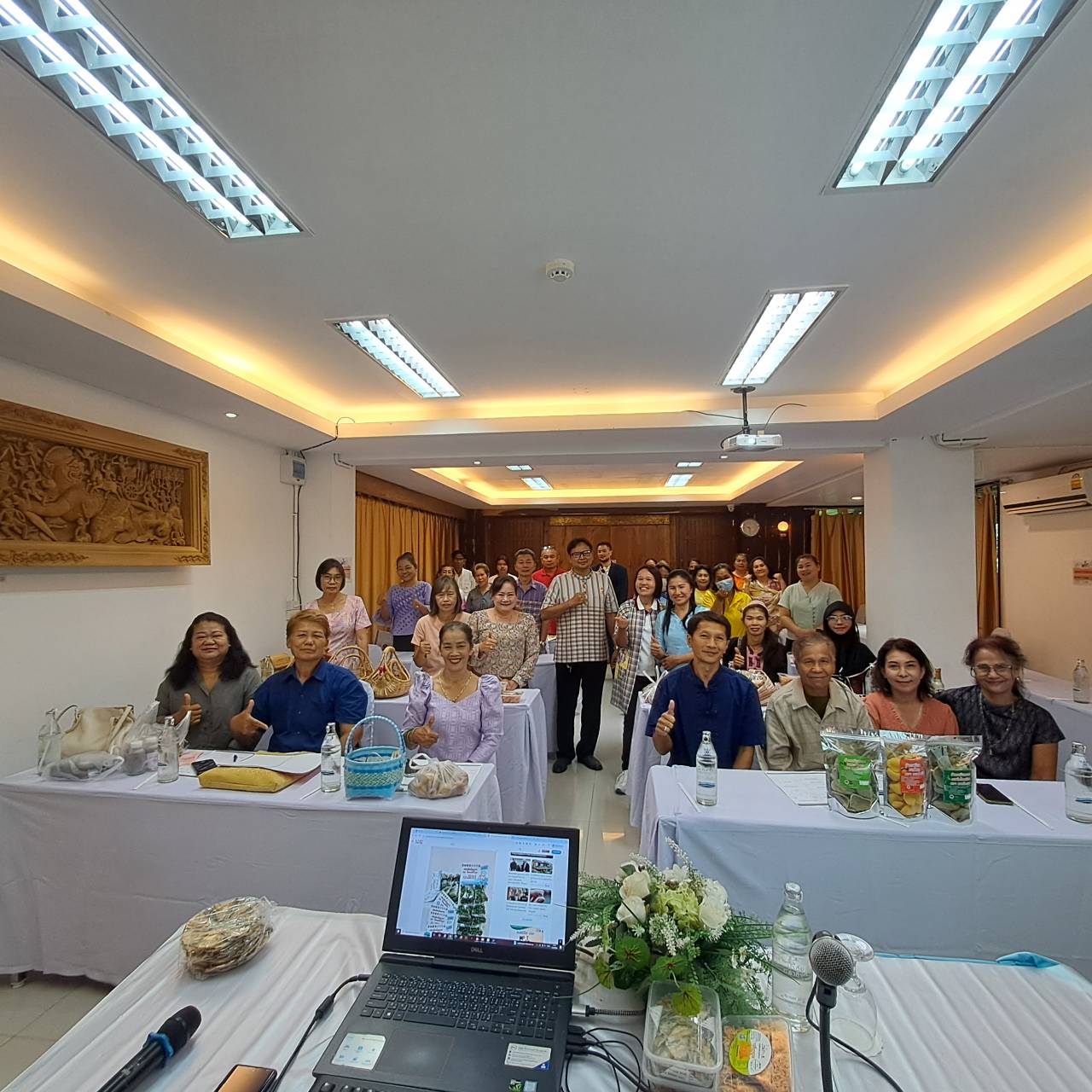 👗พช. ฉะเชิงเทรา ดำเนินโครงการพัฒนาผลิตภัณฑ์ OTOP โดยเครือข่ายองค์ความรู้ (Knowledge – Based : KBO) จังหวัด