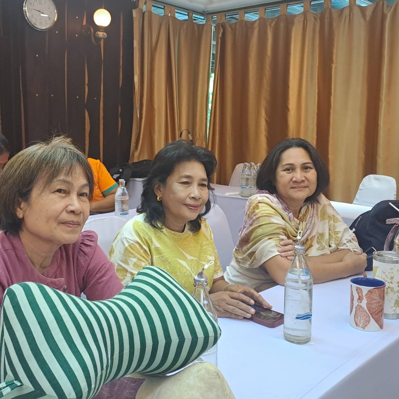 👗พช. ฉะเชิงเทรา ดำเนินโครงการพัฒนาผลิตภัณฑ์ OTOP โดยเครือข่ายองค์ความรู้ (Knowledge – Based : KBO) จังหวัด