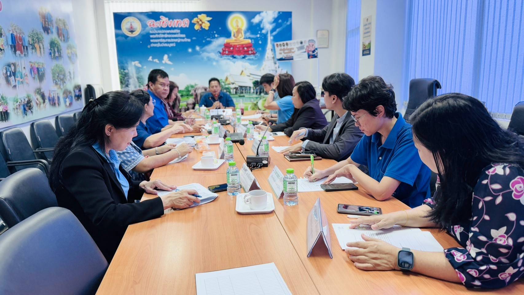 พช. ฉะเชิงเทรา ดำเนินขับเคลื่อน “โครงการ ๘ ริ้ว ๑๐ แผง ๑๐๐ ร้าน OTOP”