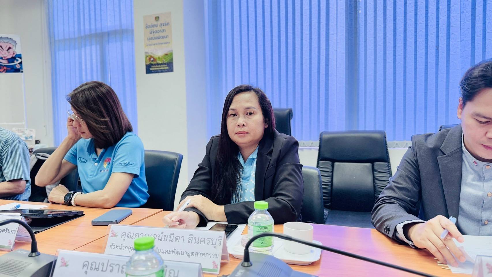 พช. ฉะเชิงเทรา ดำเนินขับเคลื่อน “โครงการ ๘ ริ้ว ๑๐ แผง ๑๐๐ ร้าน OTOP”