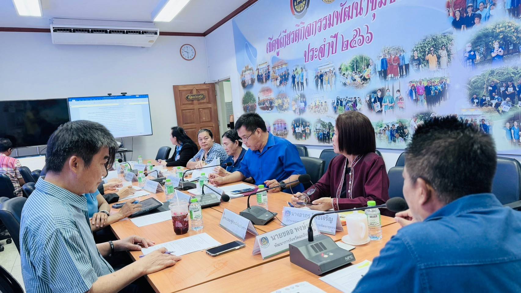 พช. ฉะเชิงเทรา ดำเนินขับเคลื่อน “โครงการ ๘ ริ้ว ๑๐ แผง ๑๐๐ ร้าน OTOP”