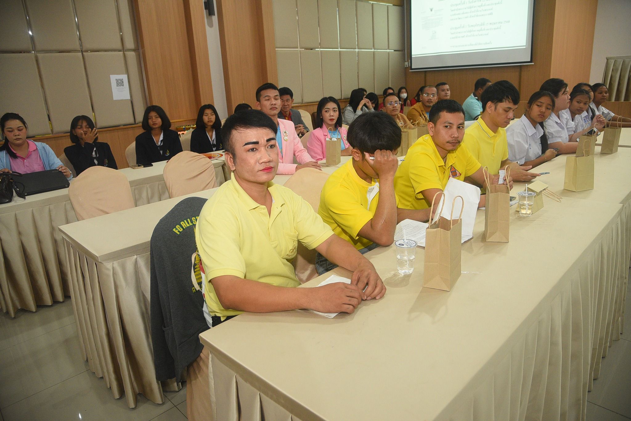 พช. ฉะเชิงเทรา เข้าร่วมประชุมติดตามผลการดำเนินงานชมรม TO BE NUMBER ONE ในสถานประกอบการชุมชนสถานศึกษา และหน่วยงานในสังกัดกระทรวงยุติธรรม จังหวัดฉะเชิงเทรา ปีงบประมาณ 2568 ครั้งที่ 2