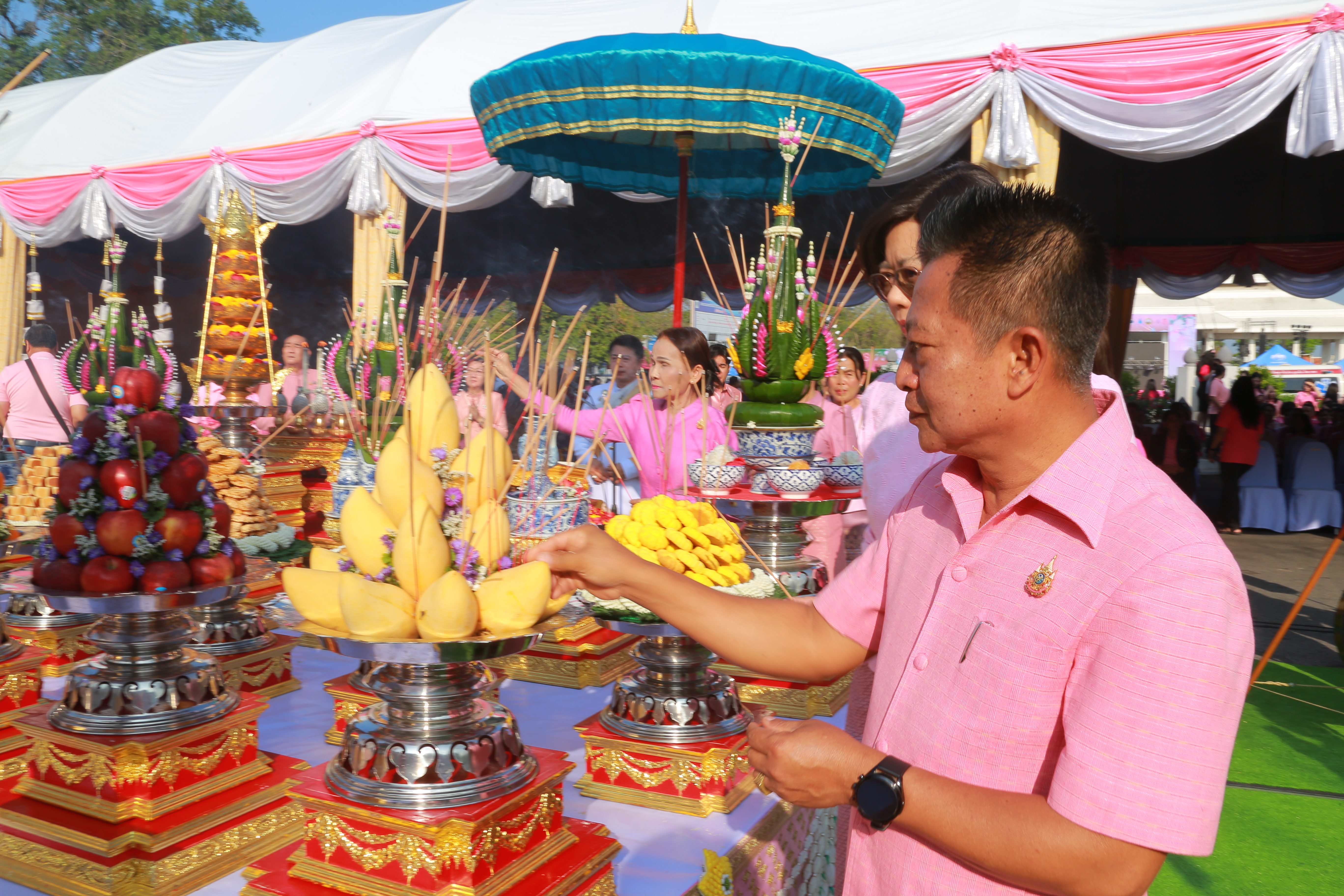 พช.แปดริ้วร่วมพิธีบวงสรวงถวายราชสักการะ และสวดพระพุทธมนต์ถวายเป็นพระราชกุศล แด่รัชกาลที่ 5