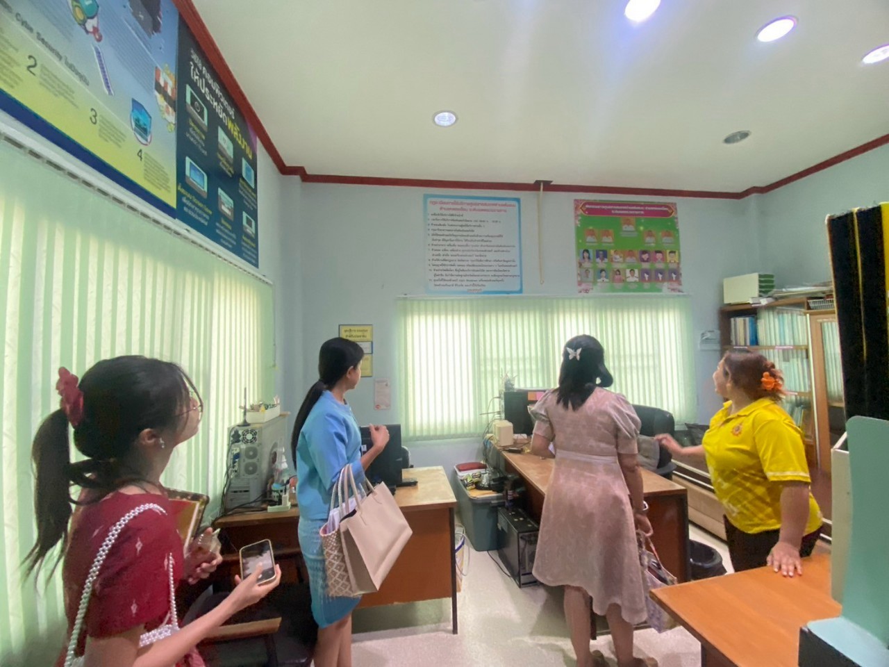 พช.ฉะเชิงเทรา สนับสนุนและให้ข้อมูลการดำเนินงานสารสนเทศตำบลต้นแบบเพื่อพัฒนาคุณภาพชีวิต