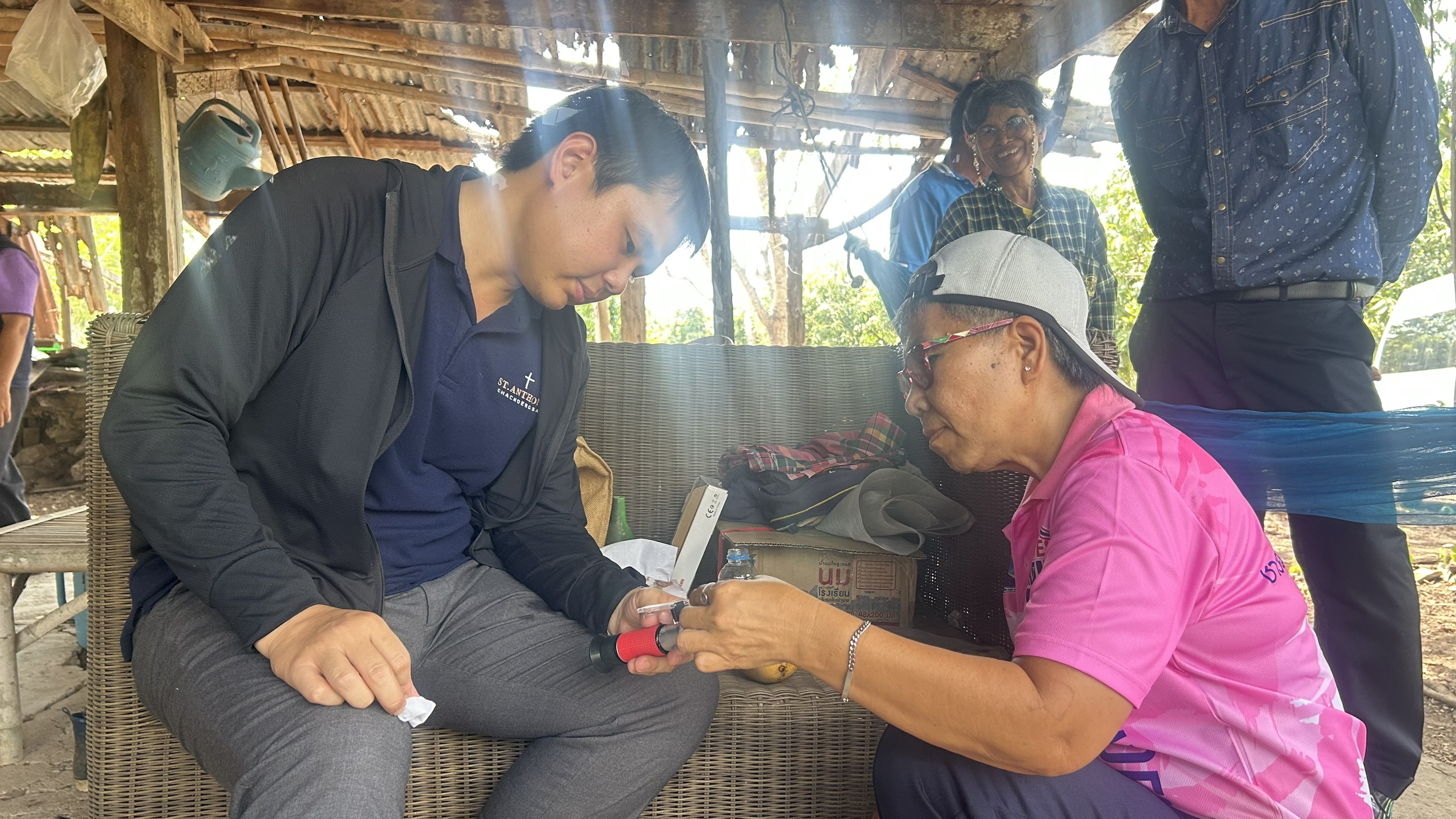 🎡พช.ฉะเชิงเทรา ร่วมลงพื้นที่ตรวจประเมินตามระบบควบคุมคุณภาพสินค้าสิ่งบ่งชี้ทางภูมิศาสตร์ “มะม่วงน้ำดอกไม้สีทองบางคล้า”