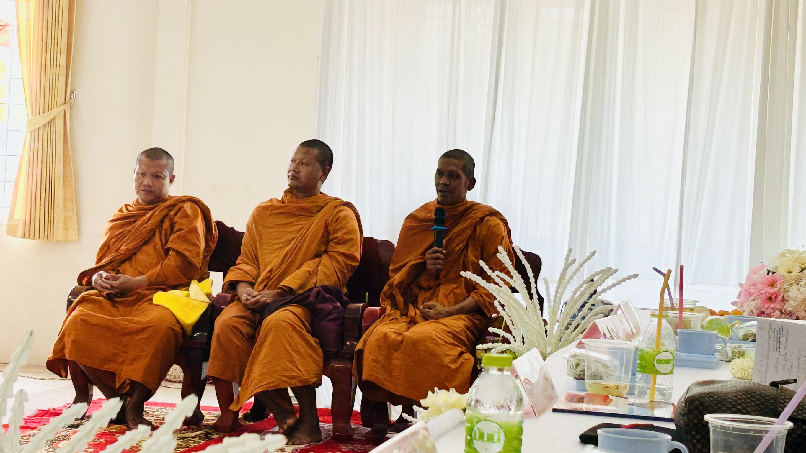 พช.ฉะเชิงเทรา ลงพื้นที่ร่วมคัดเลือกหมู่บ้านเข้มแข็งตามแนวทาง “แผ่นดินธรรม แผ่นดินทอง“ (อยู่เย็น เป็นสุข) ประจำปี 2568