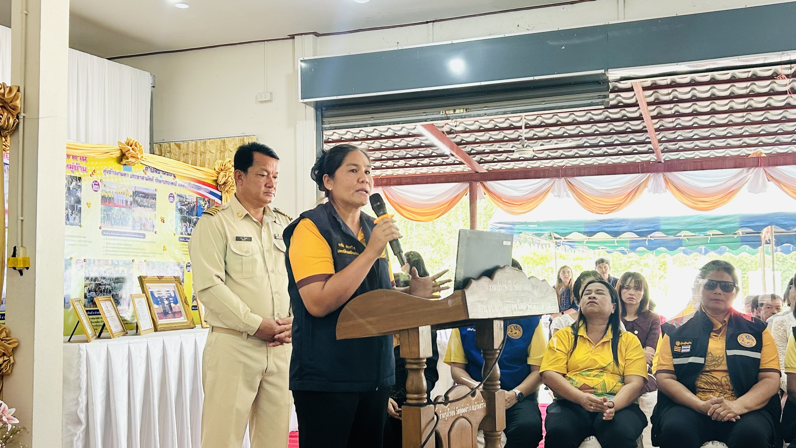 พช.ฉะเชิงเทรา ลงพื้นที่ร่วมคัดเลือกหมู่บ้านเข้มแข็งตามแนวทาง “แผ่นดินธรรม แผ่นดินทอง“ (อยู่เย็น เป็นสุข) ประจำปี 2568