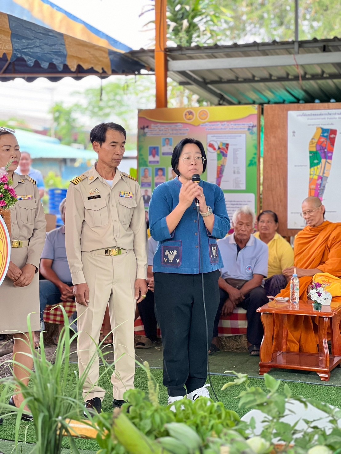 พช.ฉะเชิงเทรา ลงพื้นที่ร่วมคัดเลือกหมู่บ้านเข้มแข็งตามแนวทาง “แผ่นดินธรรม แผ่นดินทอง“ (อยู่เย็น เป็นสุข) ประจำปี 2568