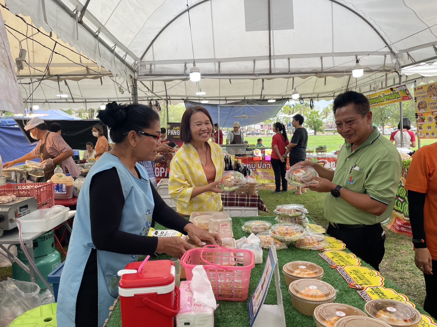 🛍️พช.ฉะเชิงเทรา จัดกิจกรรมส่งเสริมช่องทางการตลาด โครงการ “ตลาดนัดชุมชน คนแปดริ้วยิ้มได้” ครั้งที่ 4