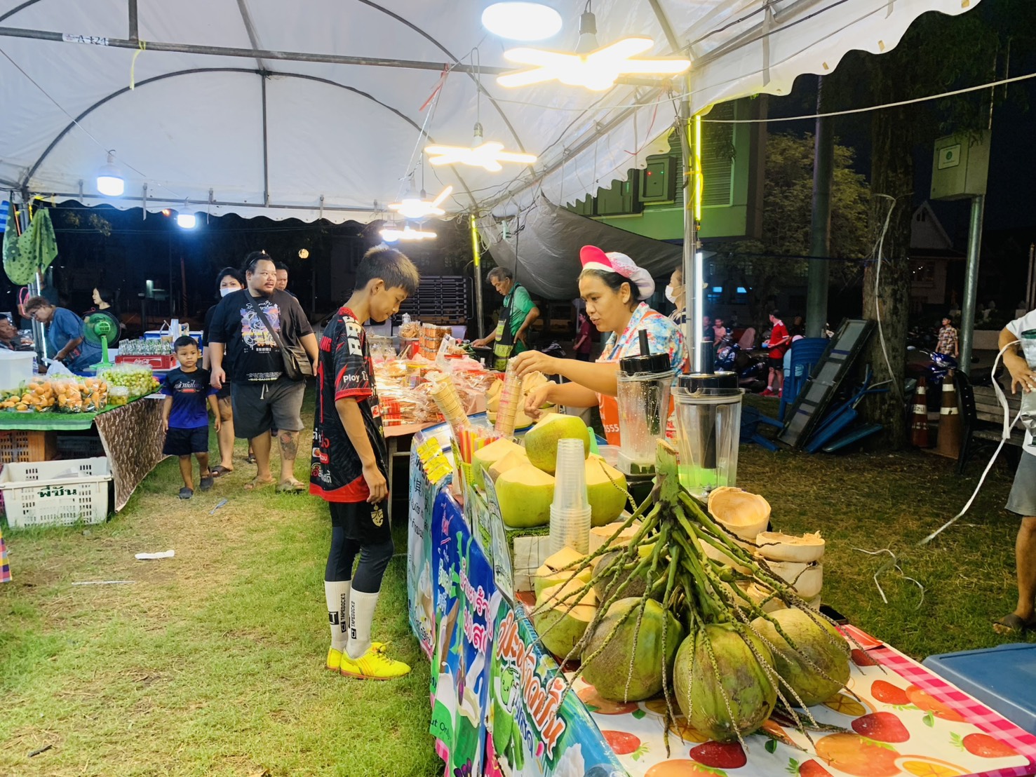 🛍️พช.ฉะเชิงเทรา จัดกิจกรรมส่งเสริมช่องทางการตลาด โครงการ “ตลาดนัดชุมชน คนแปดริ้วยิ้มได้” ครั้งที่ 4 (วันที่สอง)