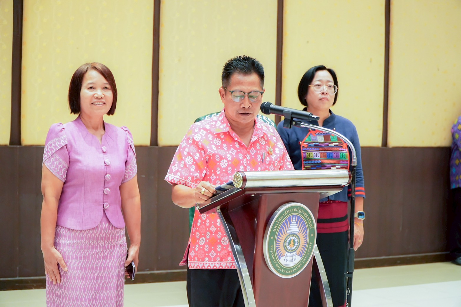 💃พช.แปดริ้ว ร่วมงานวันสตรีสากล สมัชชาสตรีและครอบครัว ประจำปี 2568