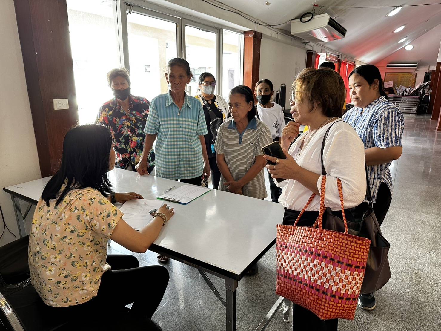 พช.แปดริ้ว ปูพรมติดตามหนี้! เสริมโอกาสใหม่แก่ลูกหนี้กองทุนพัฒนาบทบาทสตรี เดินหน้ากระบวนการไกล่เกลี่ยข้อพิพาท ครบทั้ง 11 อำเภอของฉะเชิงเทรา ⚖️✨