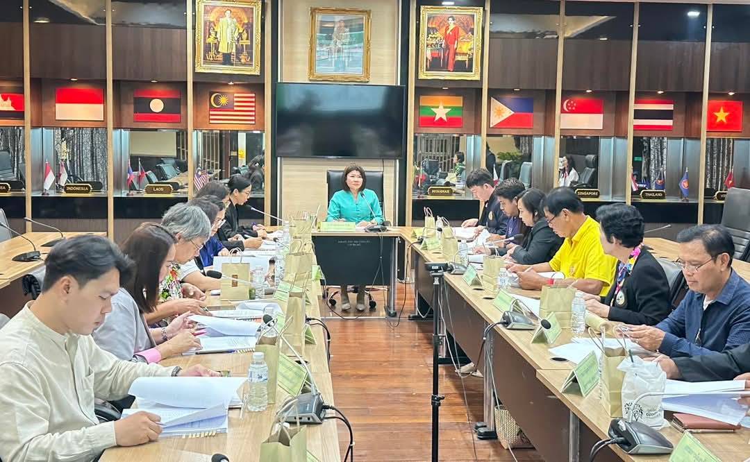 พช.ฉะเชิงเทรา ร่วมประชุมคณะกรรมการส่งเสริมวิสาหกิจุมชน จ.ฉะเชิงเทรา