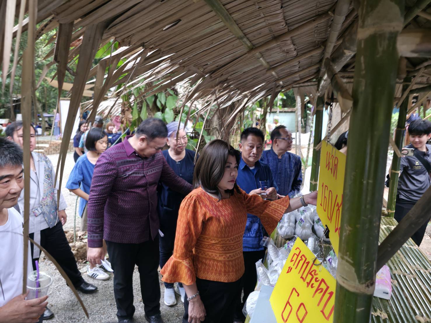 🎡พช.ฉะเชิงเทรา ร่วมพิธีเปิดโครงการส่งเสริมการท่องเที่ยวเชิงสร้างสรรค์ กิจกรรมส่งเสริมการเรียนรู้ที่นักท่องเที่ยวลงมือปฏิบัติ (D-Hope)