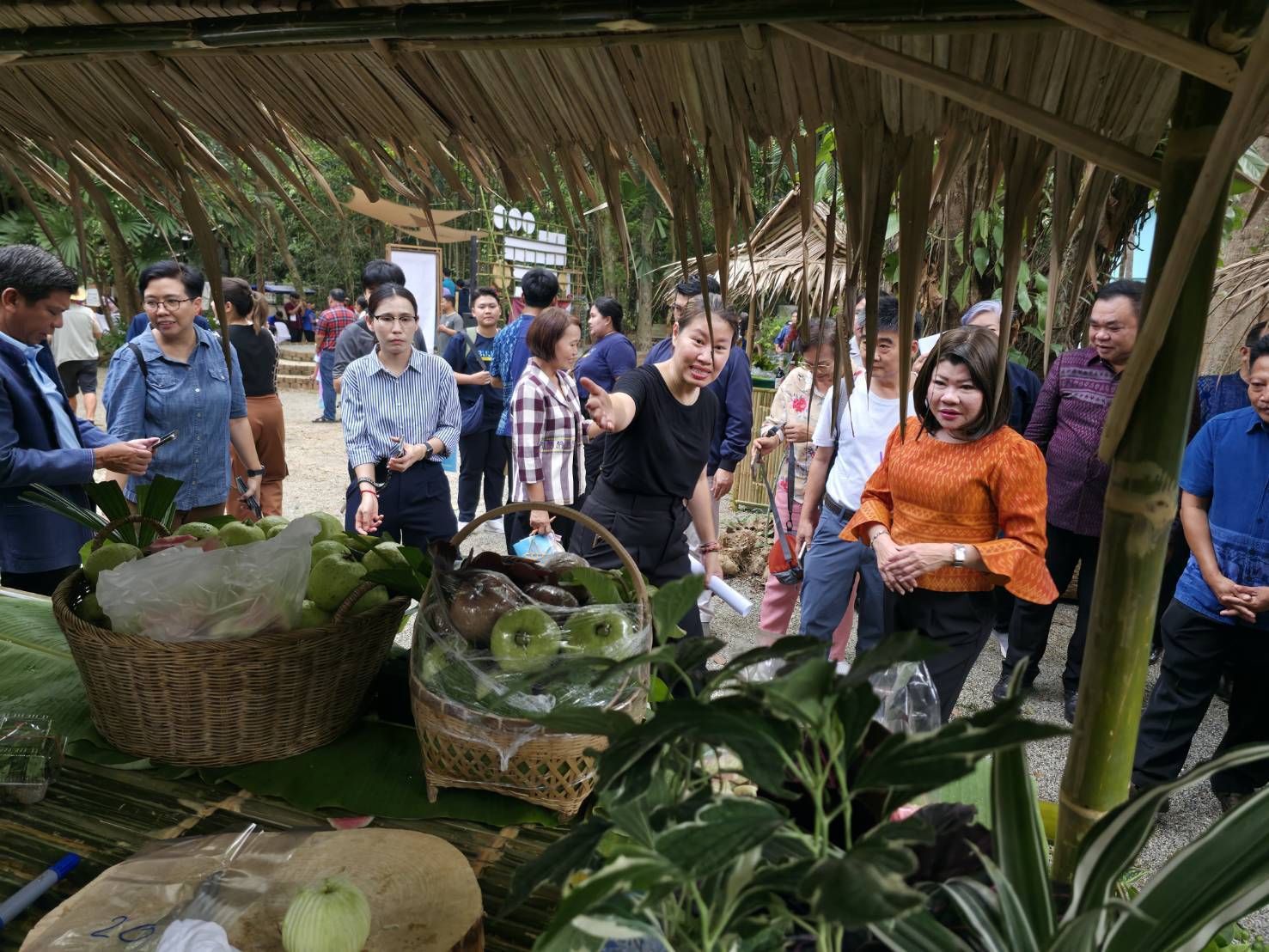 🎡พช.ฉะเชิงเทรา ร่วมพิธีเปิดโครงการส่งเสริมการท่องเที่ยวเชิงสร้างสรรค์ กิจกรรมส่งเสริมการเรียนรู้ที่นักท่องเที่ยวลงมือปฏิบัติ (D-Hope)