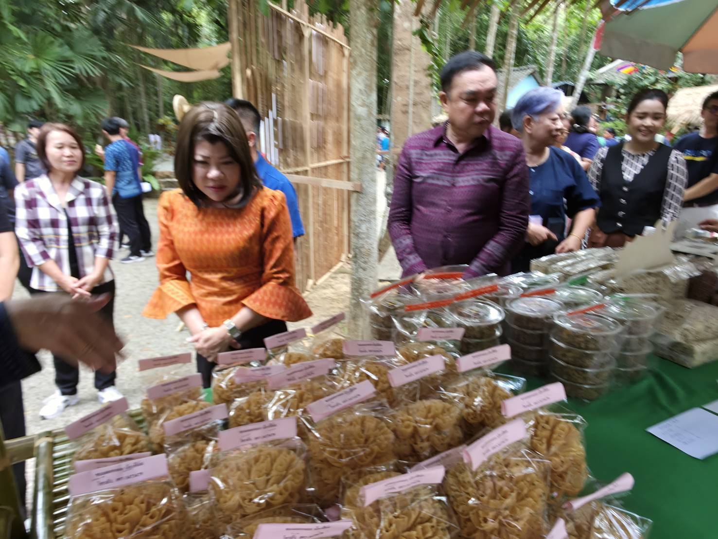 🎡พช.ฉะเชิงเทรา ร่วมพิธีเปิดโครงการส่งเสริมการท่องเที่ยวเชิงสร้างสรรค์ กิจกรรมส่งเสริมการเรียนรู้ที่นักท่องเที่ยวลงมือปฏิบัติ (D-Hope)