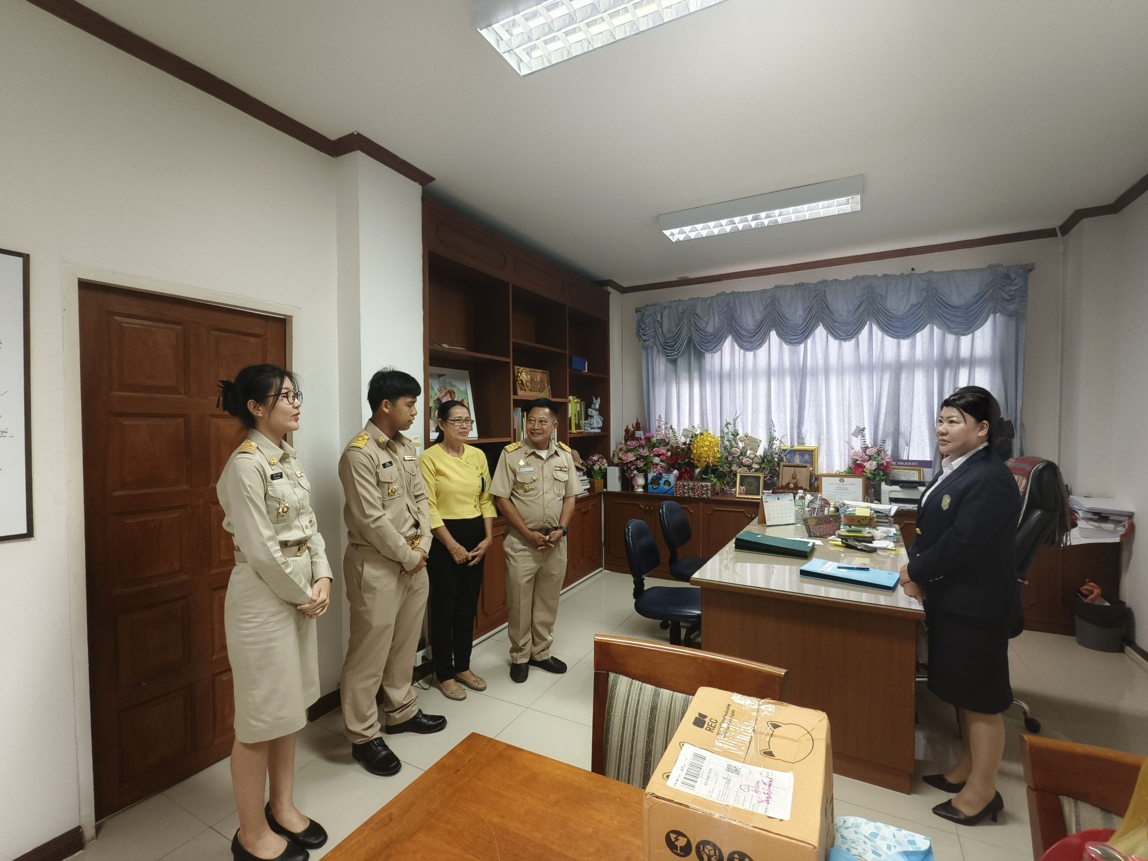 “Monday Talk!” การประชุมติดตามผลการดำเนินงาน พร้อมต้อนรับนักวิชาการพัฒนาชุมชนบรรจุใหม่ เข้ารายงานตัวต่อรองผู้ว่าราชการจังหวัดฉะเชิงเทรา