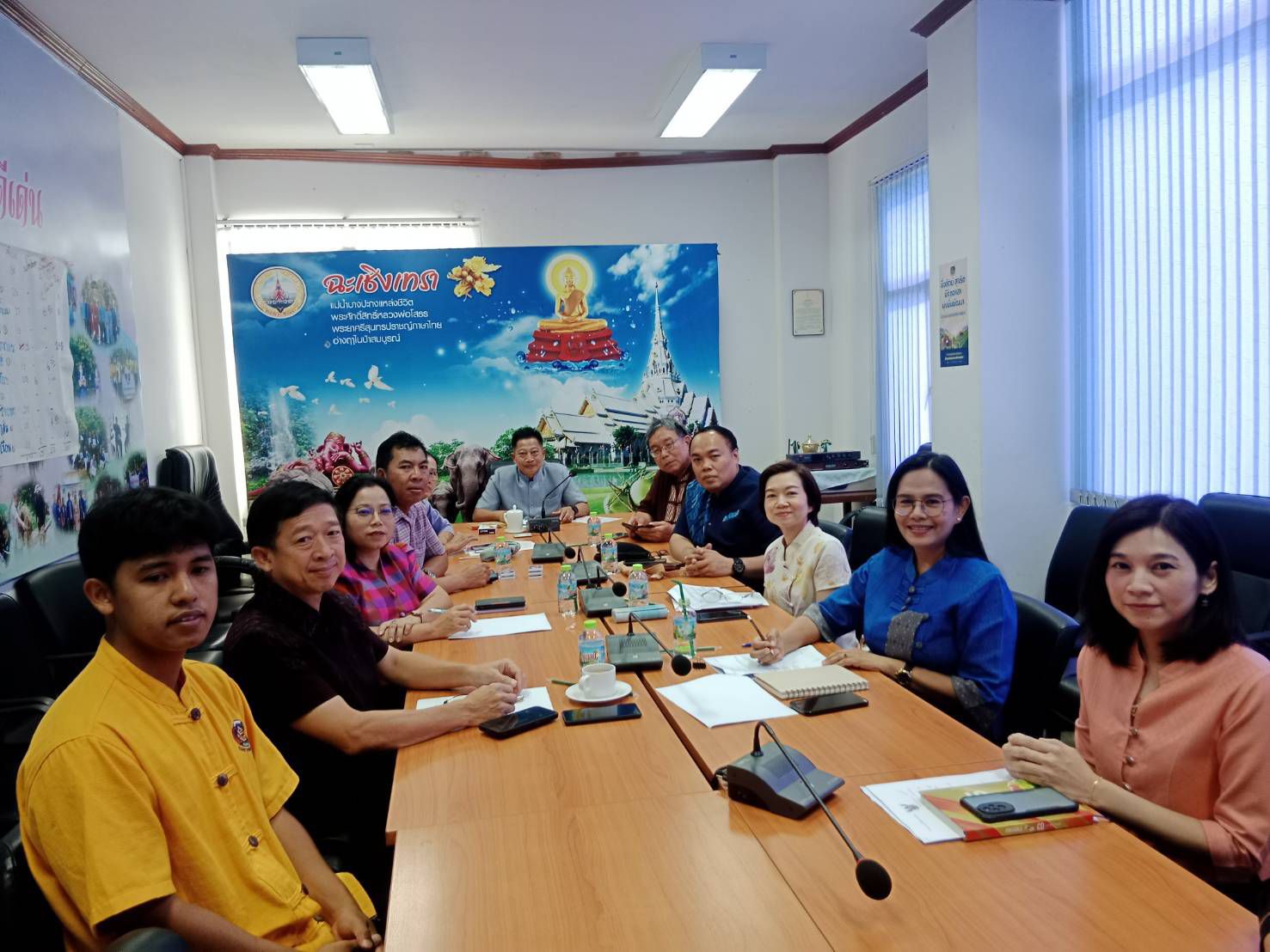 พช. แปดริ้ว ร่วมขับเคลื่อนโครงการถ่ายทอดองค์ความรู้การเป็นพี่เลี้ยงพัฒนากร เสริมแกร่ง “คน พช.” เก่ง ดี มีความสุข ด้วยหัวใจพัฒนาชุมชน