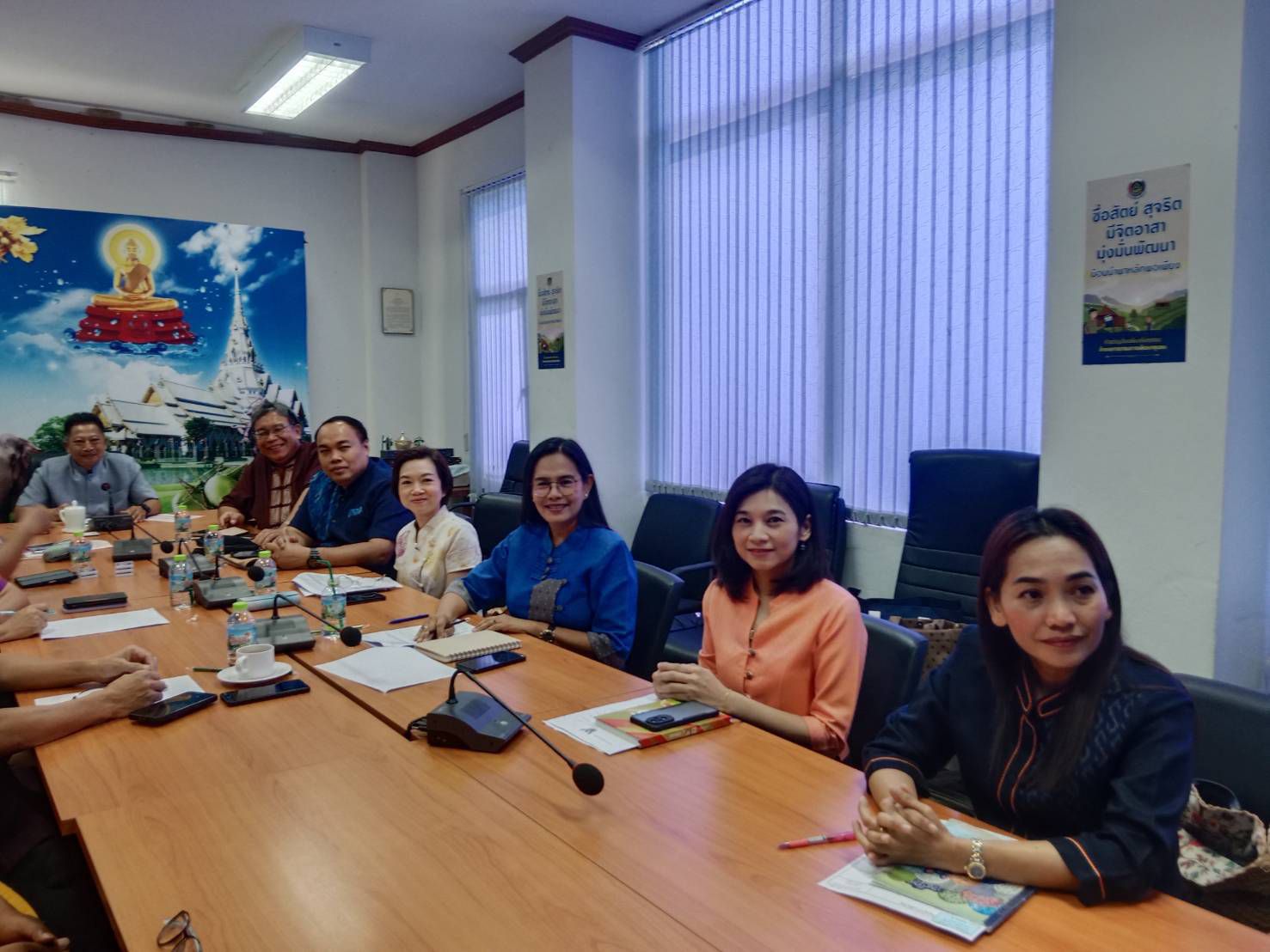 พช. แปดริ้ว ร่วมขับเคลื่อนโครงการถ่ายทอดองค์ความรู้การเป็นพี่เลี้ยงพัฒนากร เสริมแกร่ง “คน พช.” เก่ง ดี มีความสุข ด้วยหัวใจพัฒนาชุมชน