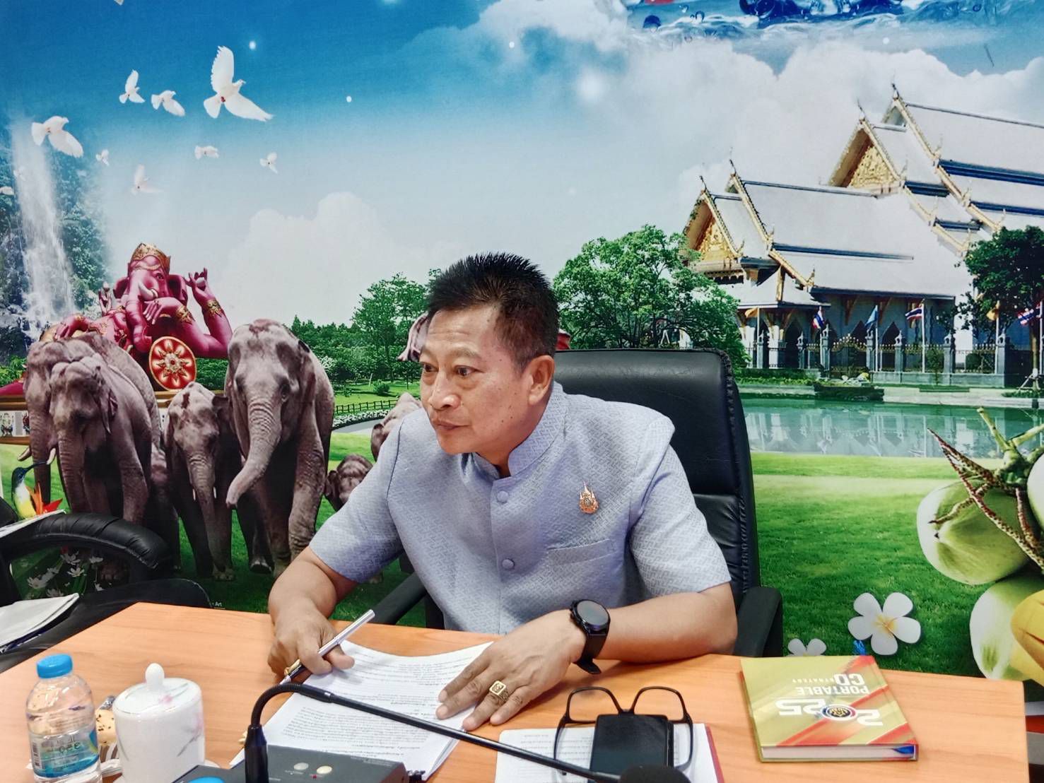 พช.แปดริ้ว ประชุมคณะกรรมการคัดเลือกคนกองทุนพัฒนาบทบาทสตรีดีเด่นระดับจังหวัด ปี 2568