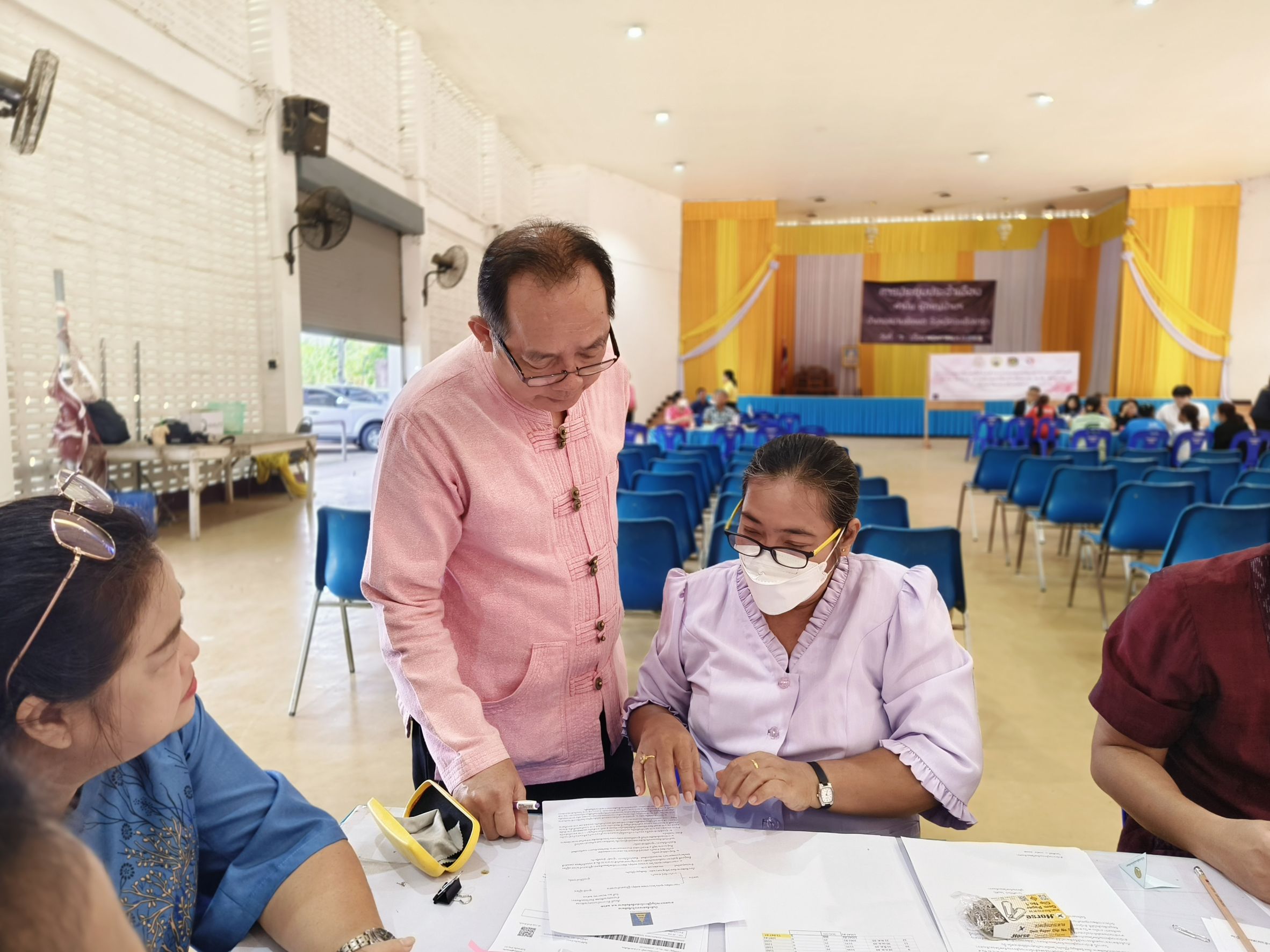 🤝💰 พช.ฉะเชิงเทรา ผนึกกำลังไกล่เกลี่ยหนี้ กองทุนพัฒนาบทบาทสตรี สำเร็จ 38 โครงการ รวมกว่า 2.95 ล้านบาท ✨