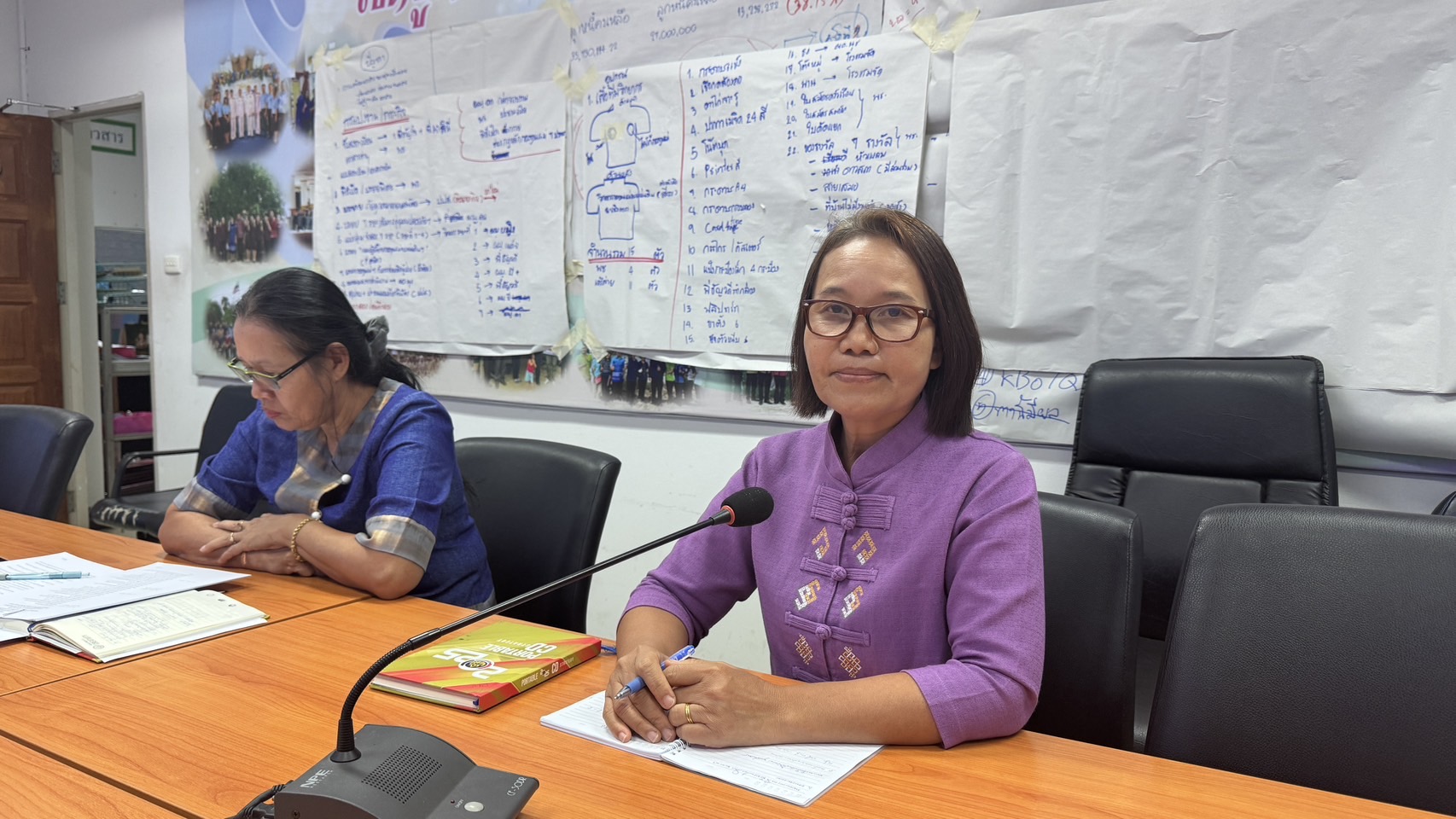 พช.ฉะเชิงเทรา จัดประชุมชี้แจงเตรียมลงพื้นที่คัดสรรกิจกรรมพัฒนาชุมชนดีเด่นและคนกองทุนพัฒนาบทบาทสตรี ปี 2568 พร้อมเตรียมความพร้อมไกล่เกลี่ยก่อนฟ้อง