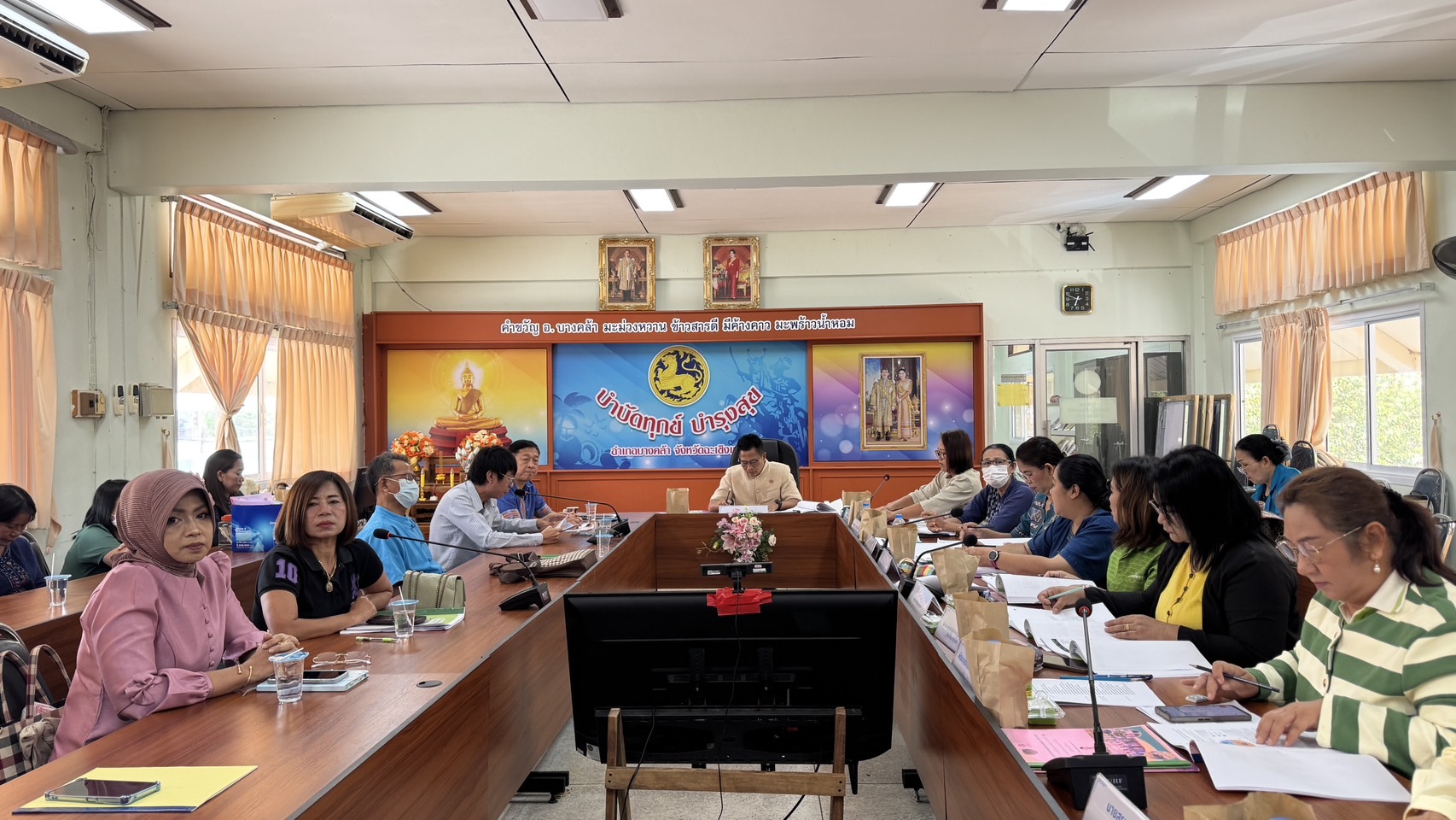 พช.ฉะเชิงเทรา เดินหน้าคัดสรรกิจกรรมพัฒนาชุมชนและคนกองทุนพัฒนาบทบาทสตรีดีเด่น ปี ๖๘ (วันที่สอง)