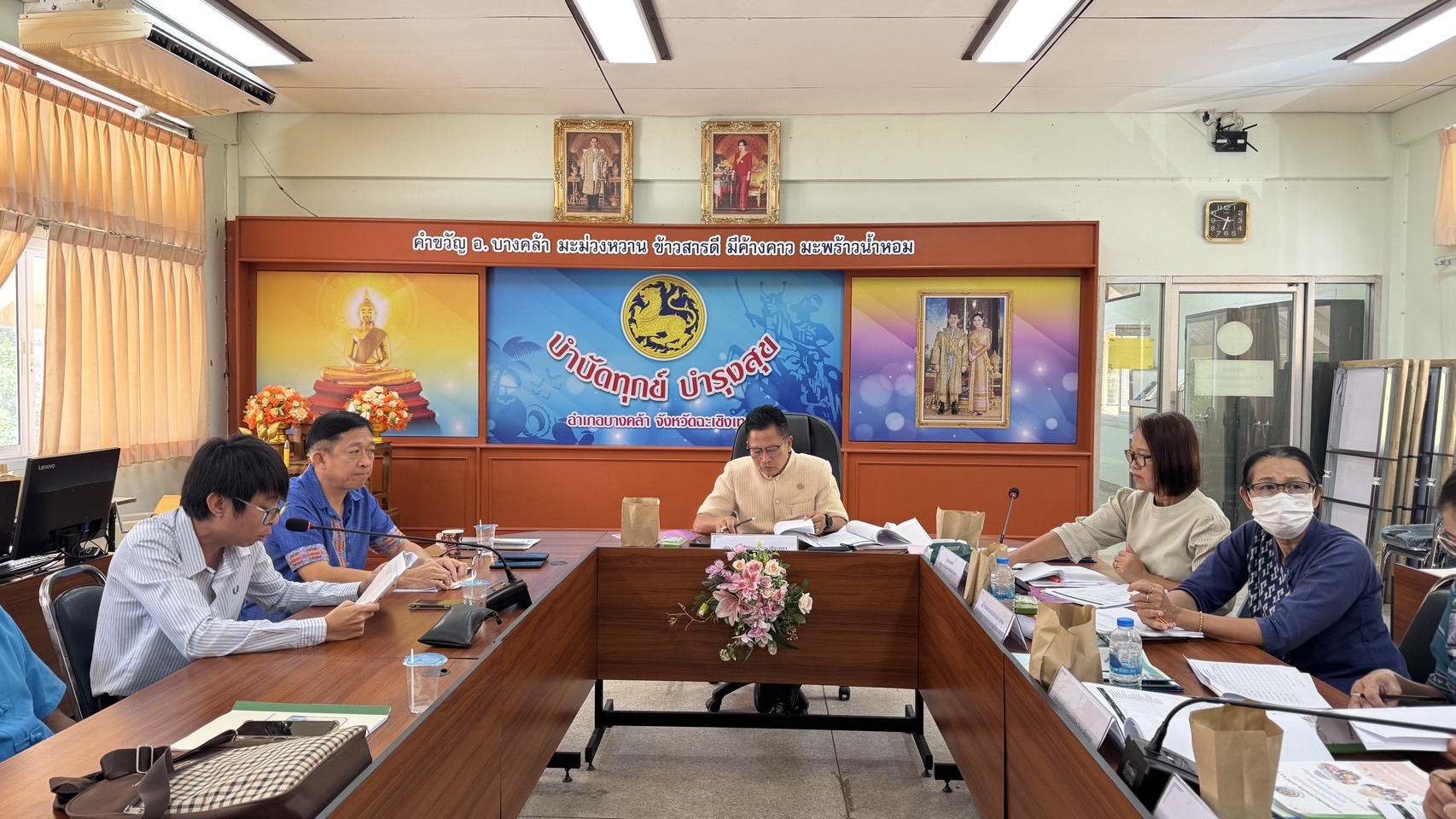 พช.ฉะเชิงเทรา เดินหน้าคัดสรรกิจกรรมพัฒนาชุมชนและคนกองทุนพัฒนาบทบาทสตรีดีเด่น ปี ๖๘ (วันที่สอง)