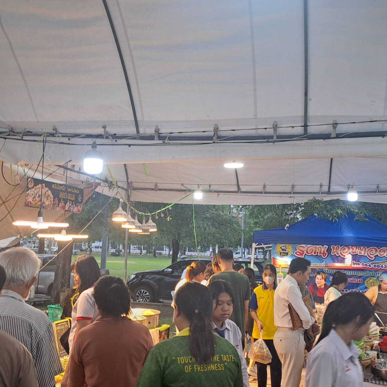 🛍️พช.ฉะเชิงเทรา เปิดกิจกรรมทดสอบตลาด “มหกรรมสินค้าชุมชน OTOP ของดี 8 ริ้ว” ตามโครงการส่งเสริมกระบวนการเครือข่ายองค์ความรู้  (Knowledge – Based OTOP : KBO) จังหวัด และโครงการพัฒนาผลิตภัณฑ์ OTOP กลุ่มปรับตัวสู่การพัฒนา (Quadrant D) ให้มีคุณภาพมาตรฐาน